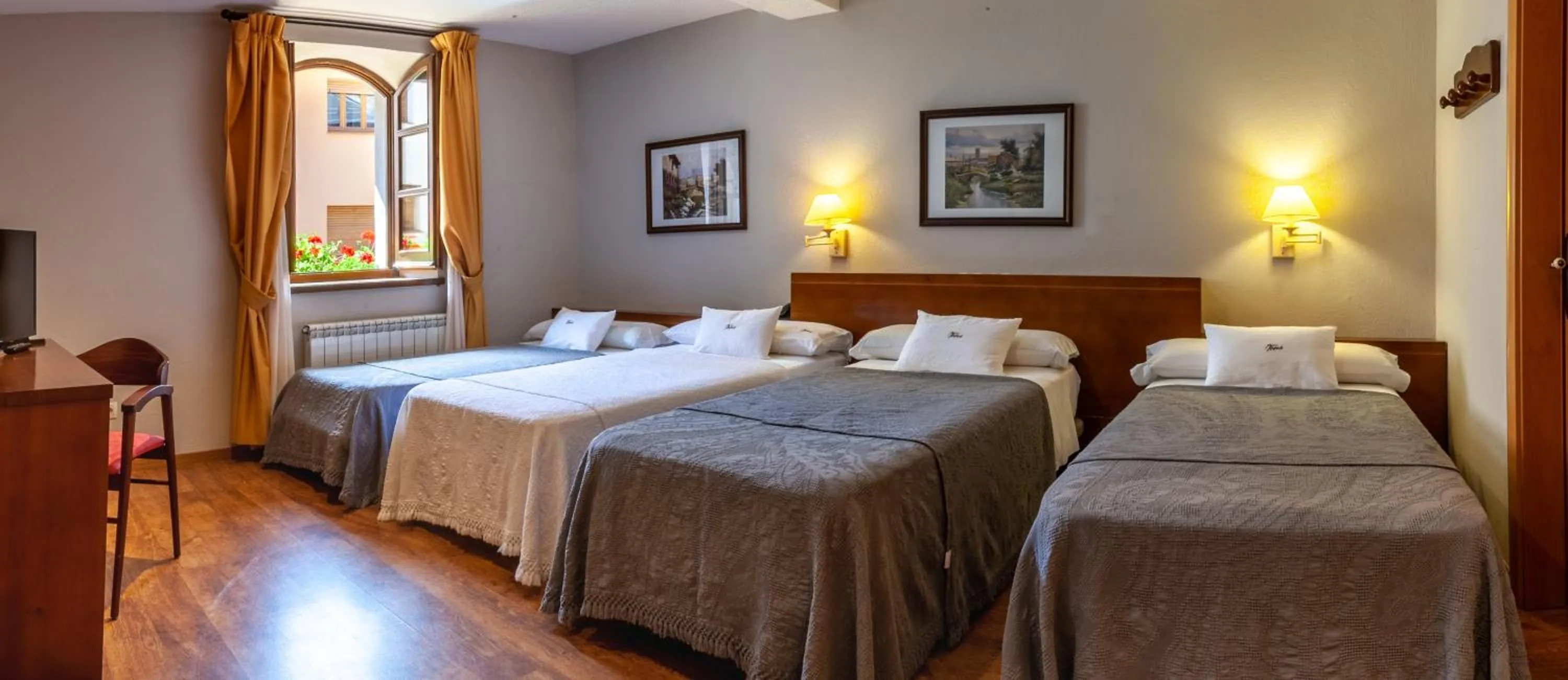 Bed in Hotel Fonda Merce