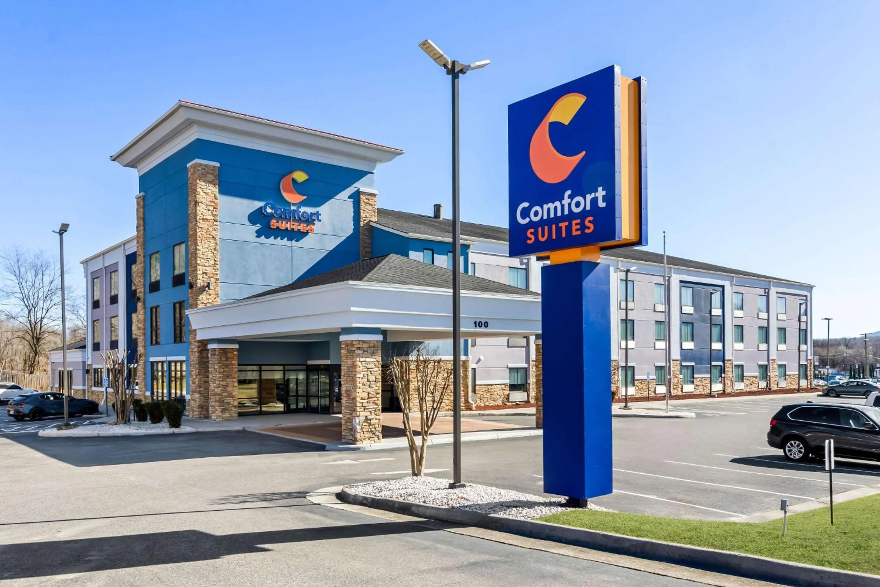 Property building in Comfort Suites Salem-Roanoke I-81