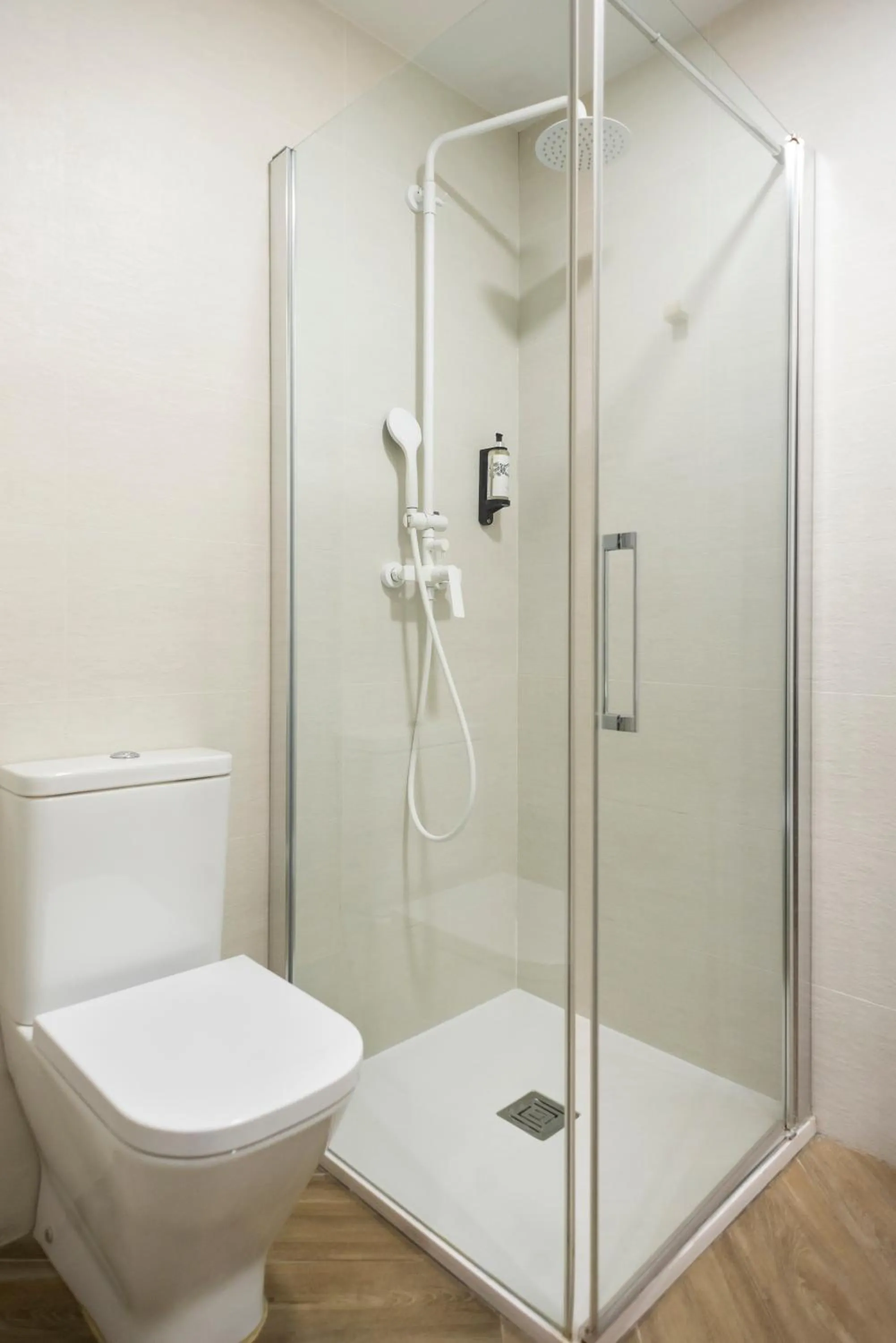 Bathroom in Blanq Comedias