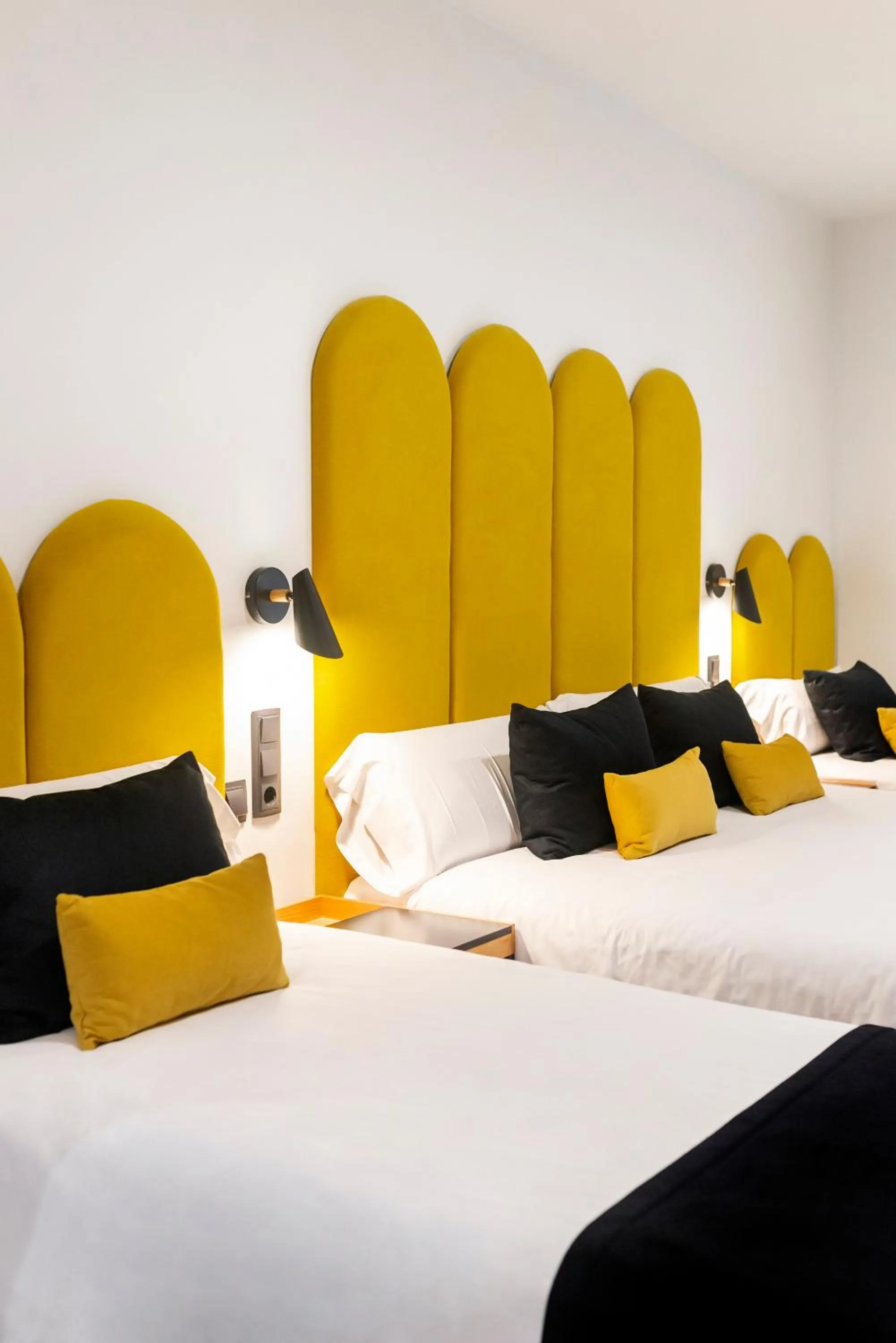 Bed in Blanq Comedias