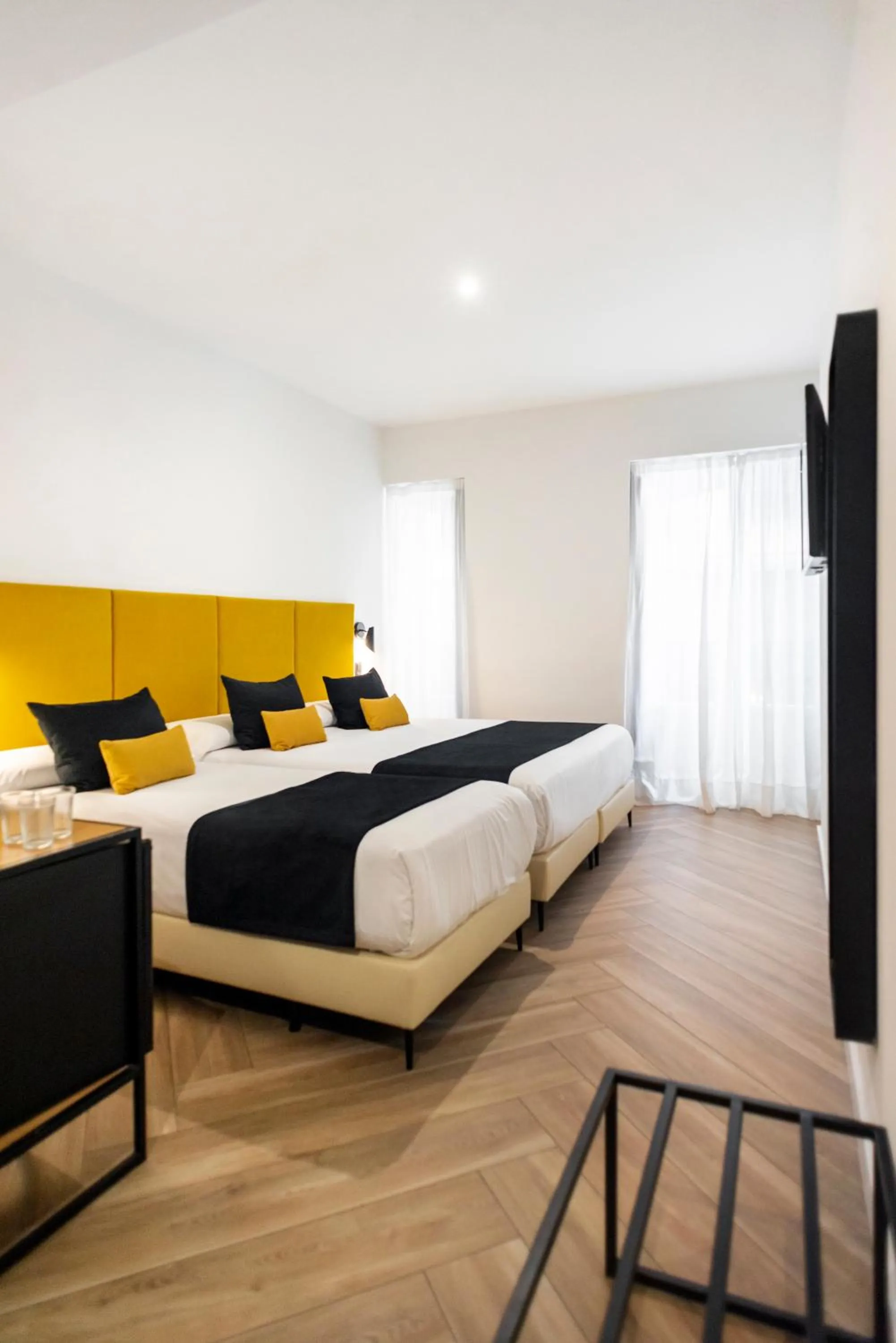 Bed in Blanq Comedias