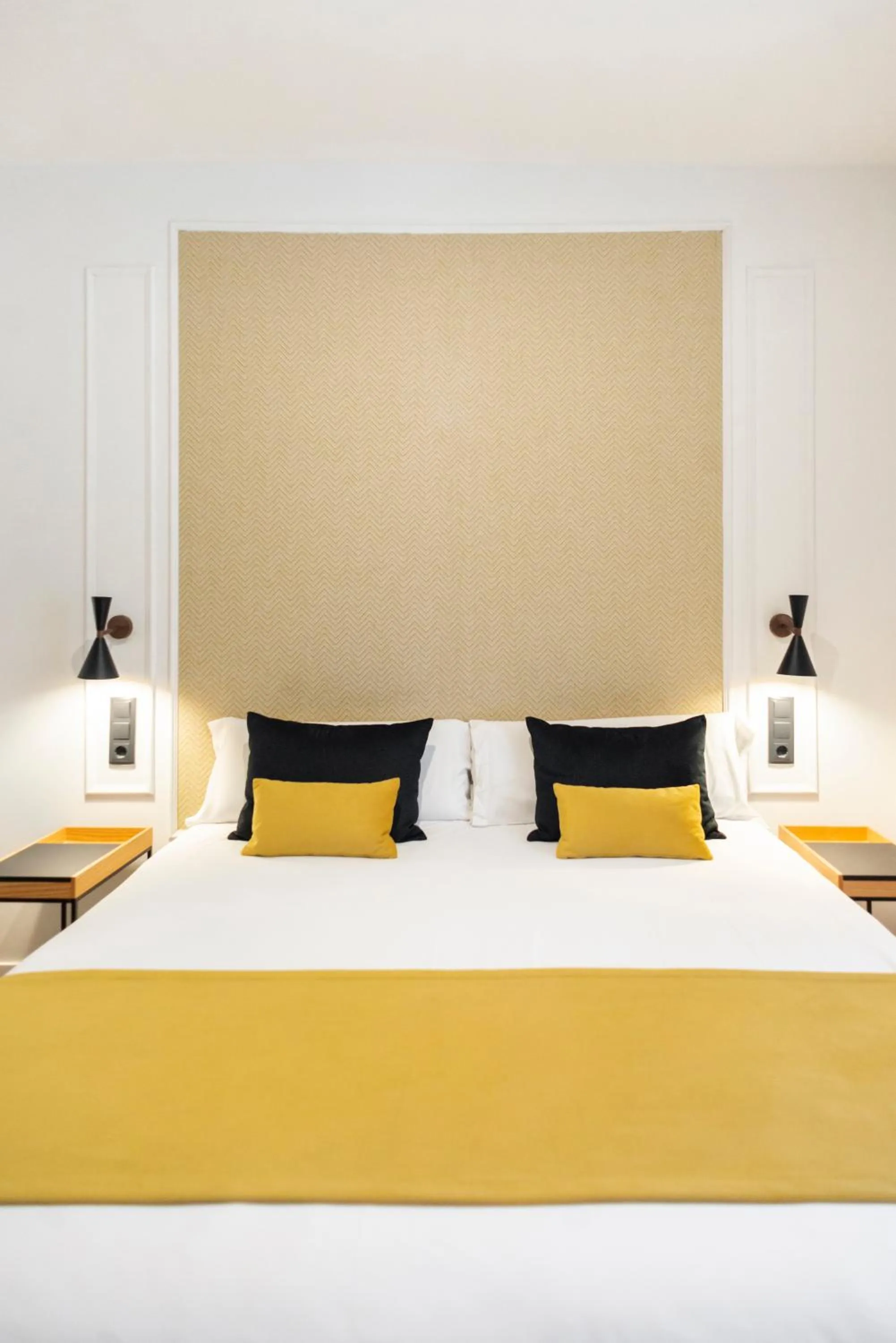 Bathroom, Bed in Blanq Comedias