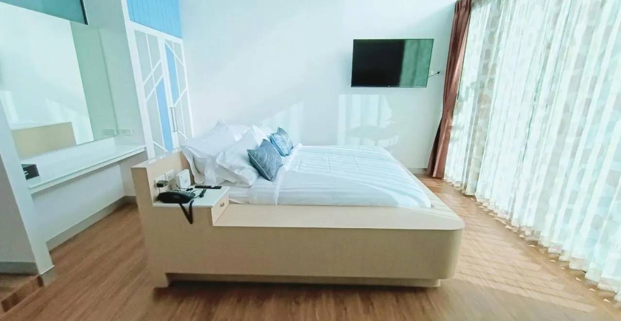 Bedroom, Bed in Southern Airport Hotel Hatyai