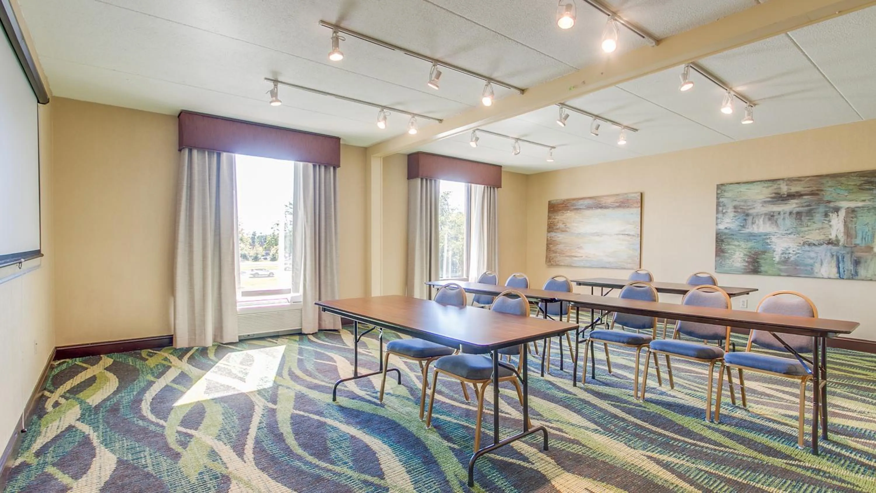 Meeting/conference room in Holiday Inn Express Hotel & Suites Midlothian Turnpike, an IHG Hotel