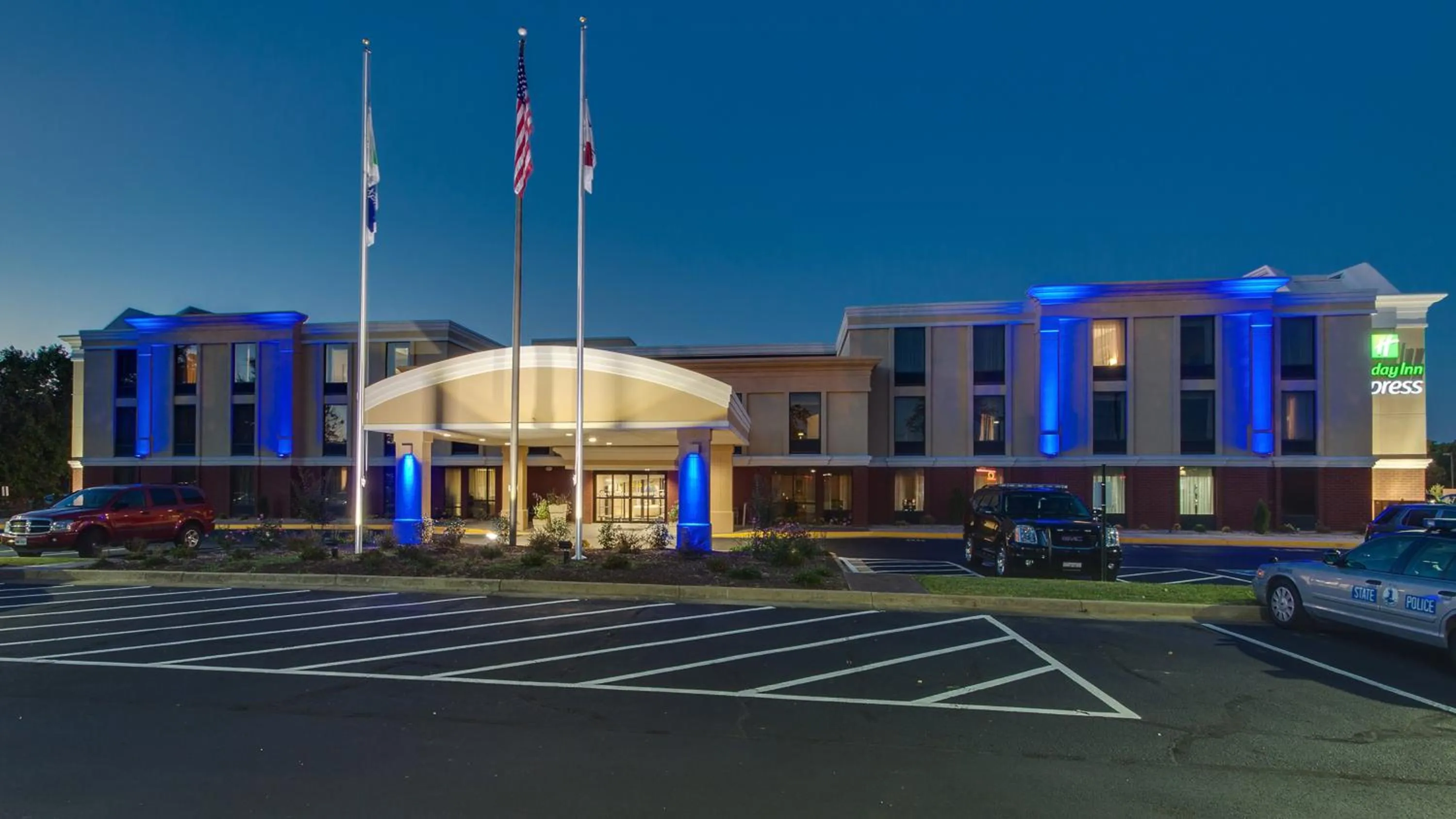 Property building in Holiday Inn Express Hotel & Suites Midlothian Turnpike, an IHG Hotel
