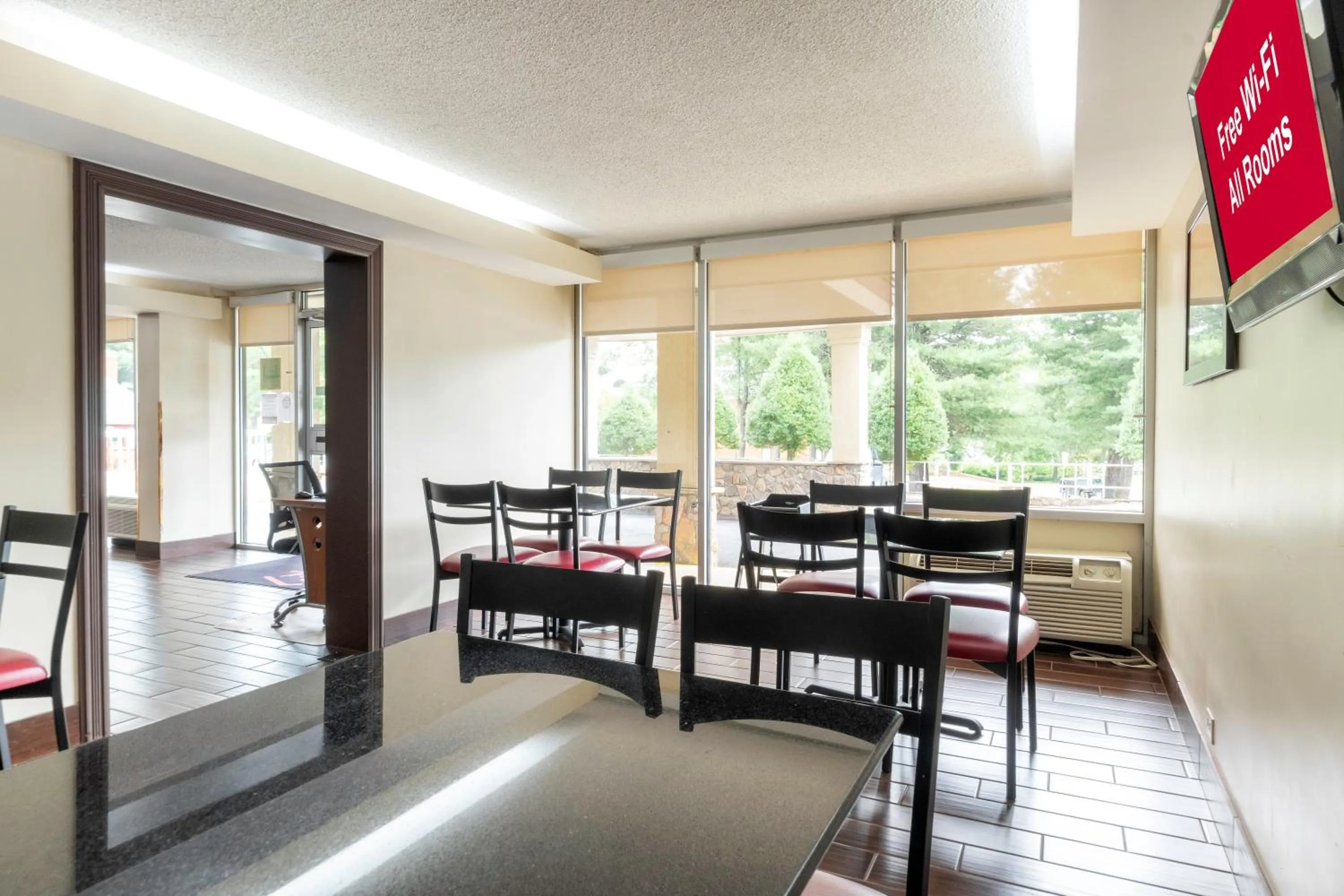 Lobby or reception in Red Roof Inn Charlottesville
