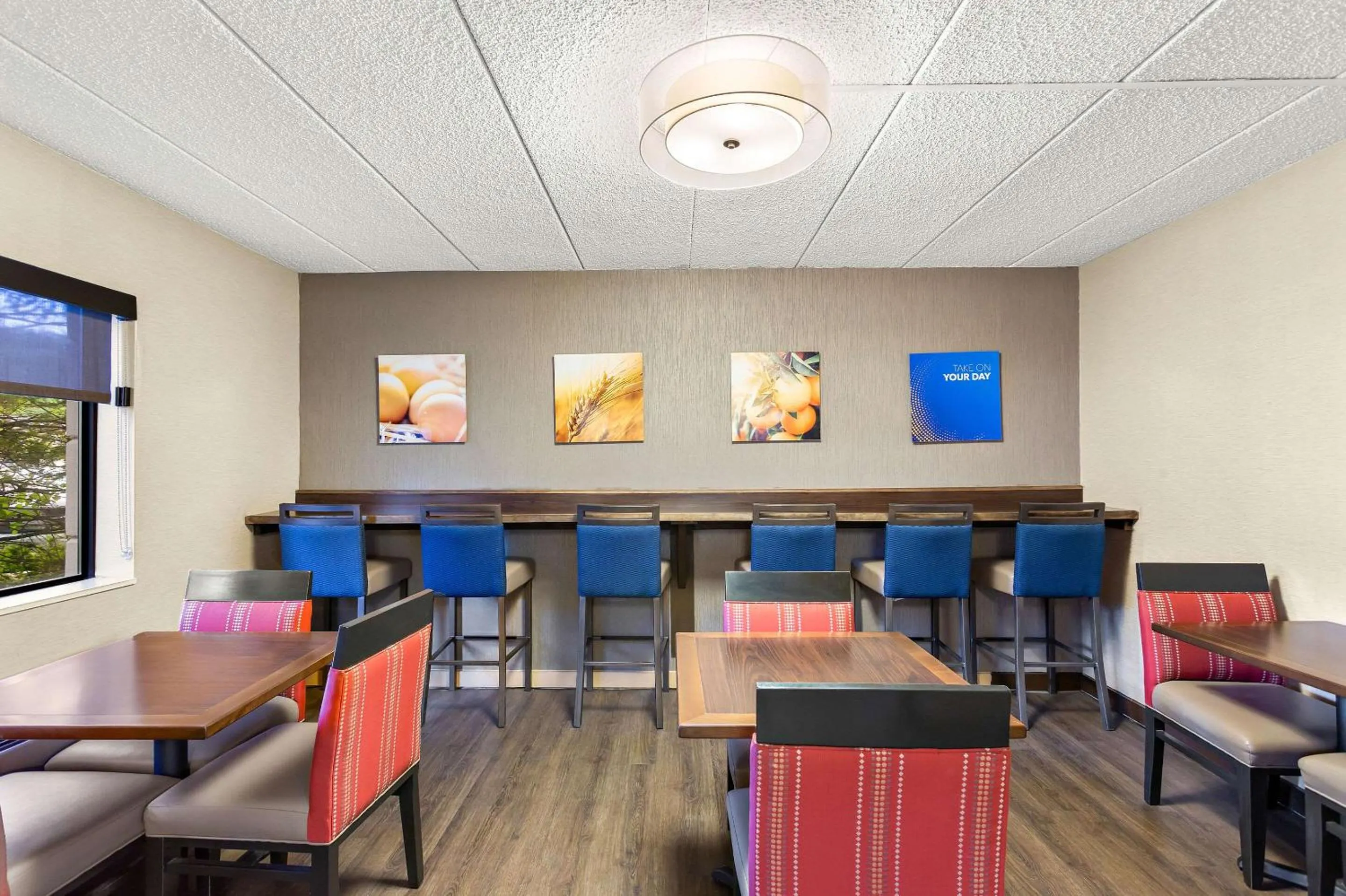 Breakfast in Comfort Inn White River Junction