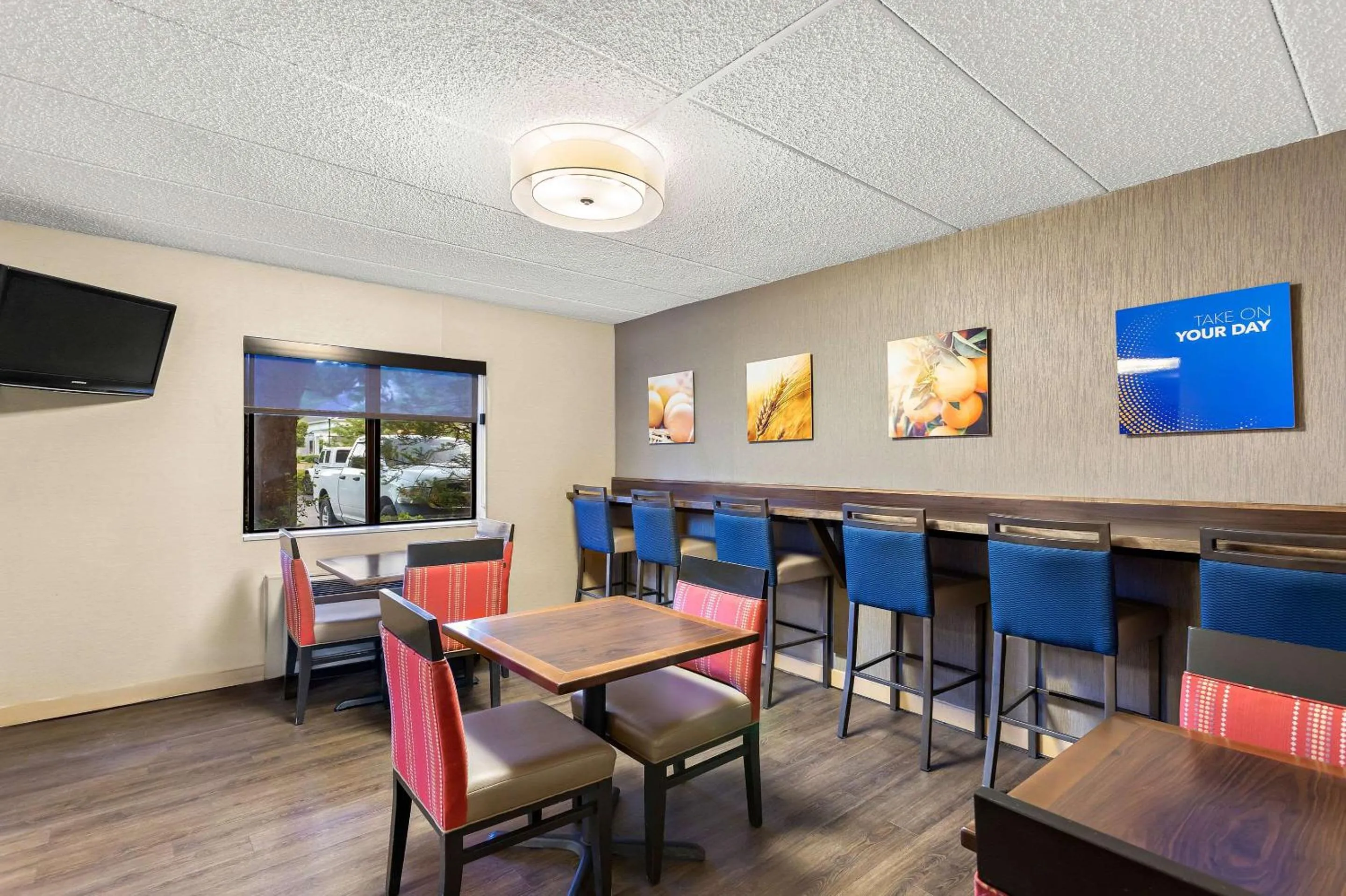 Breakfast in Comfort Inn White River Junction