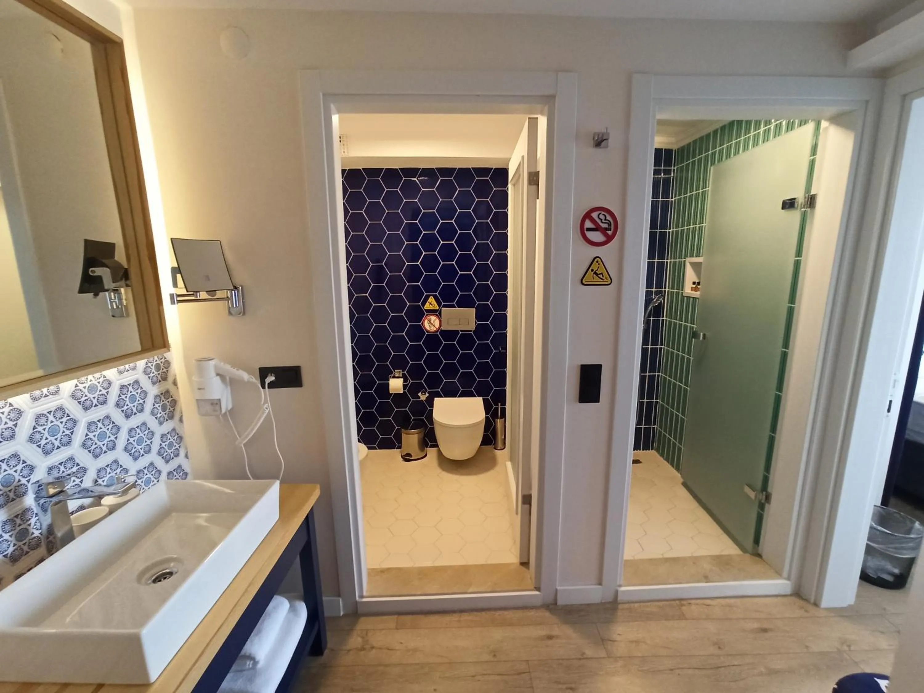 Bathroom in Ece Marina Suites