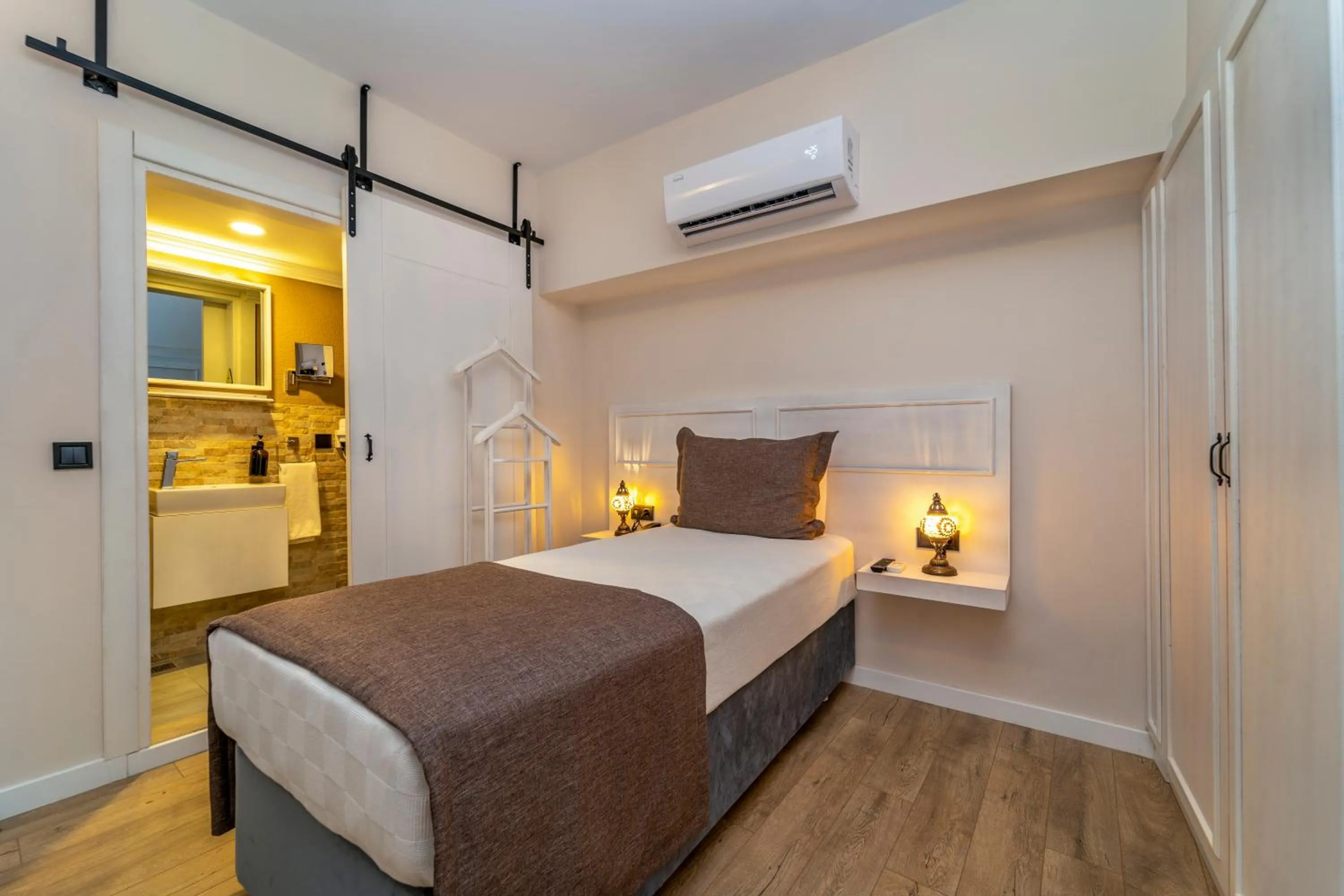 Bedroom, Bed in Ece Marina Suites