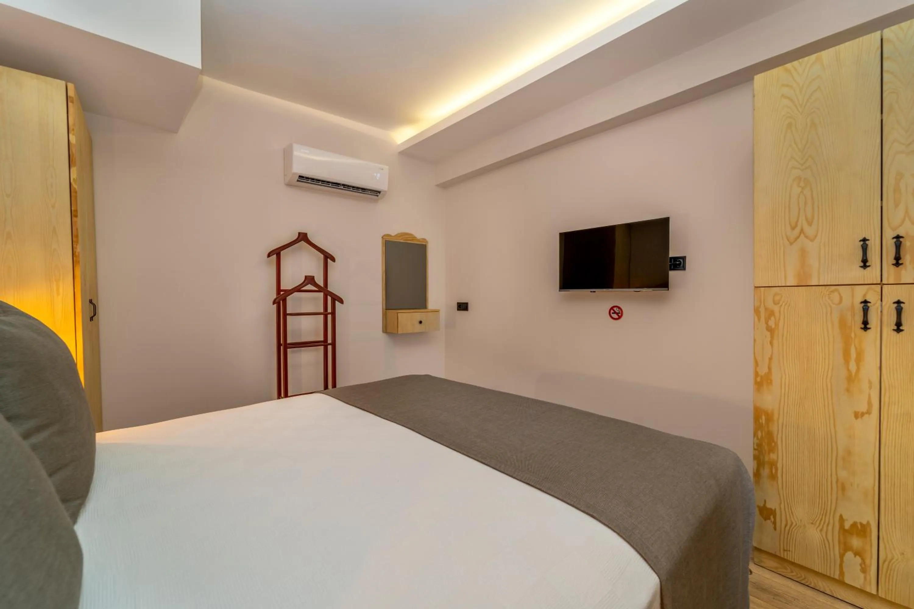 Bedroom, Bed in Ece Marina Suites