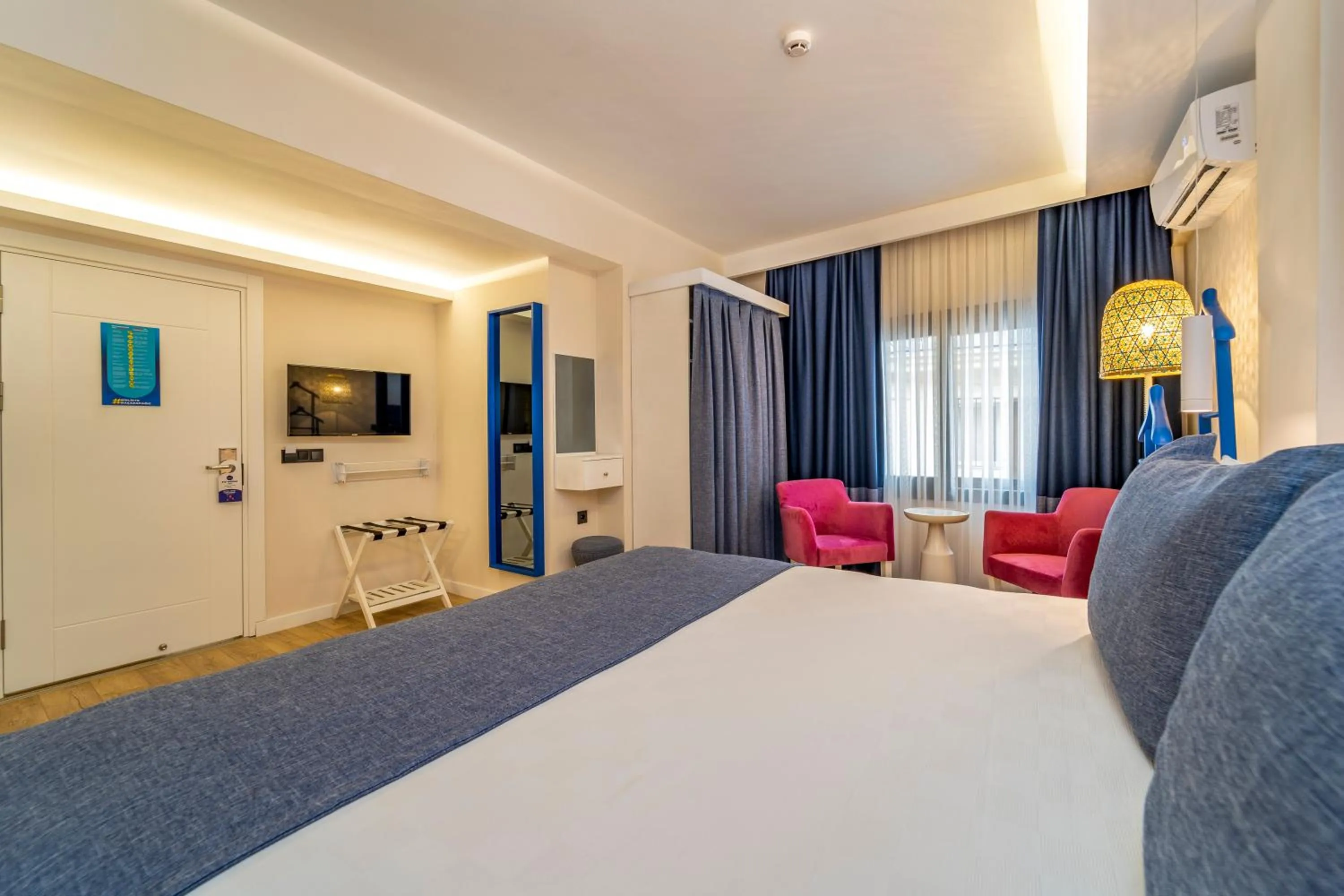 Seating area, Bed in Ece Marina Suites