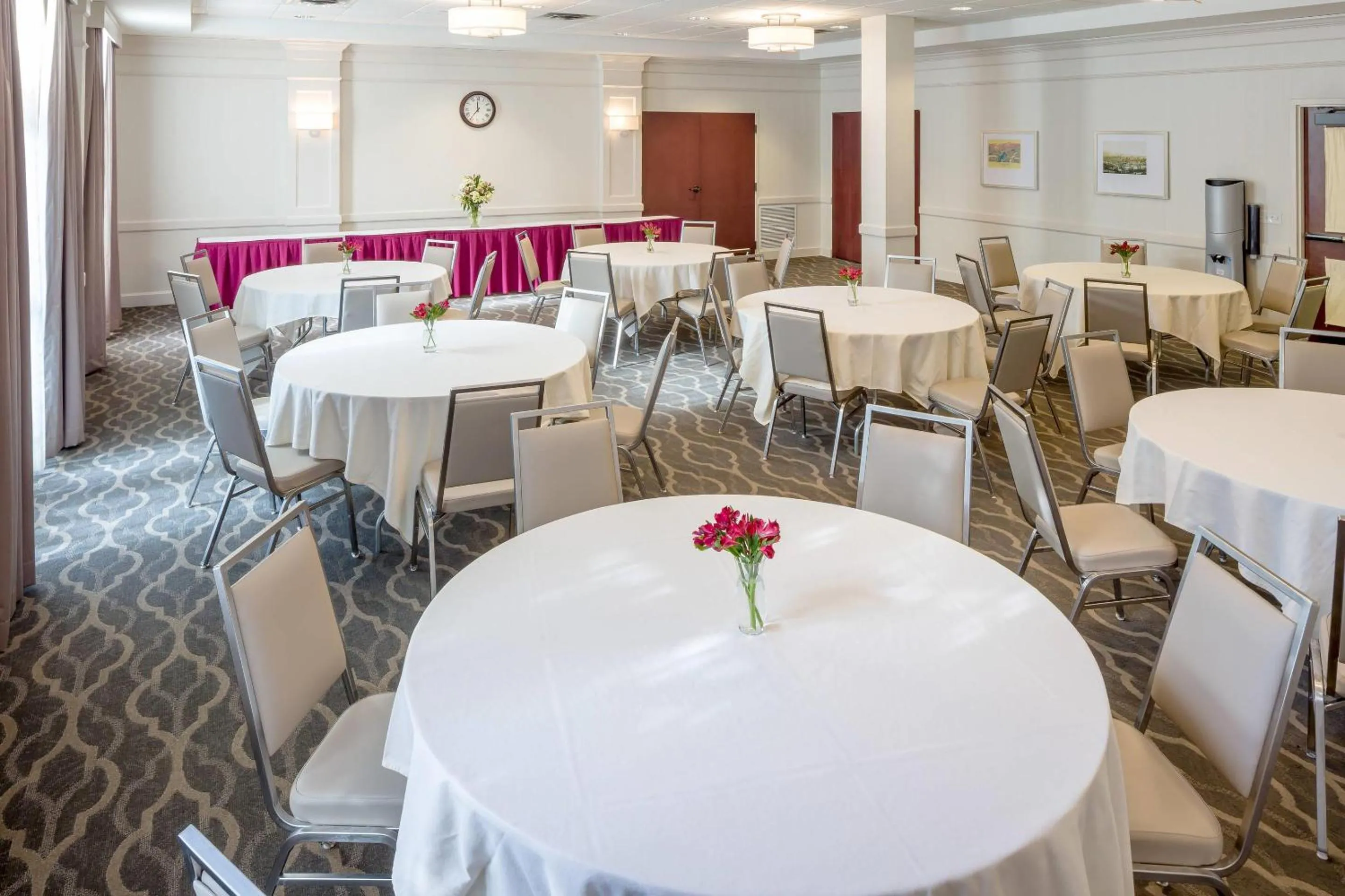 Meeting/conference room in Comfort Inn & Suites Near Burke Mountain