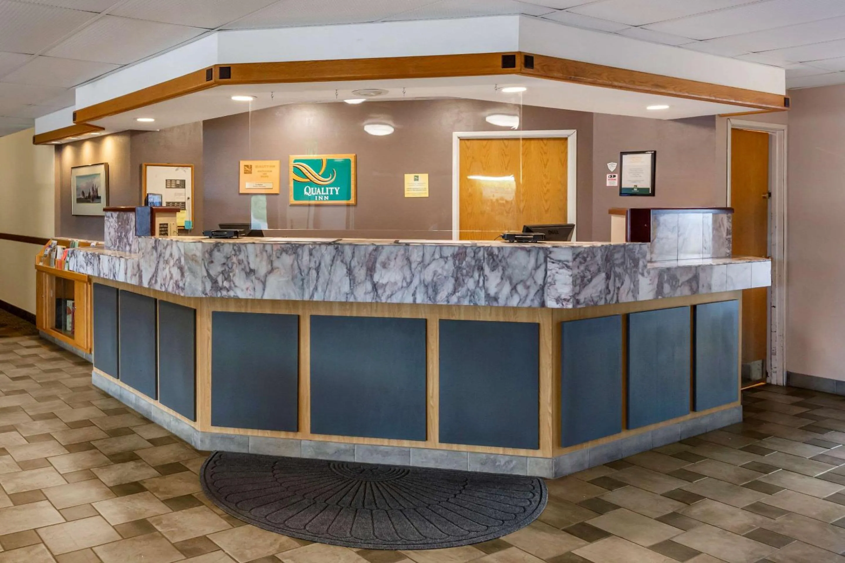 Lobby or reception in Quality Inn Paradise Creek