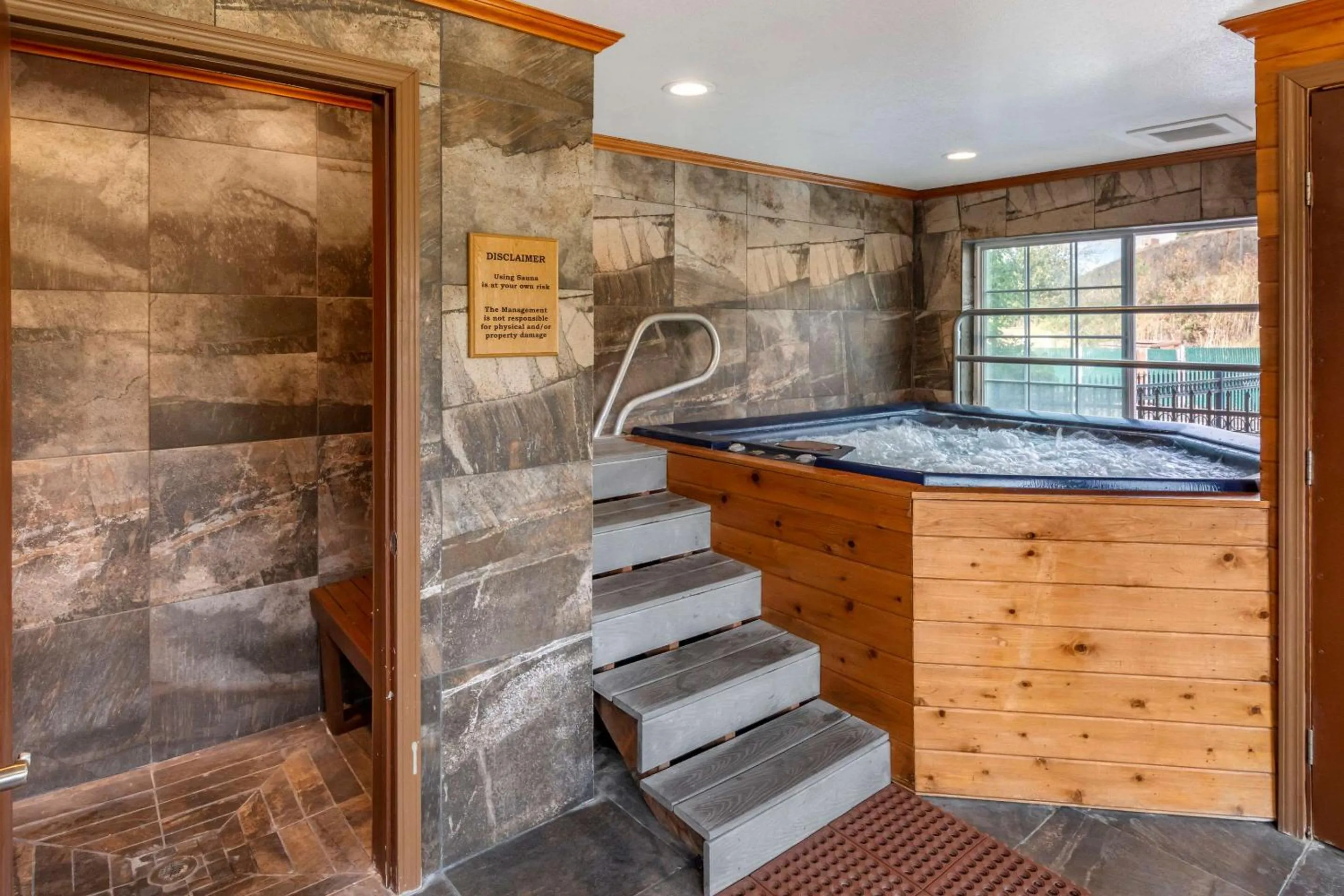 On site in Quality Inn Paradise Creek