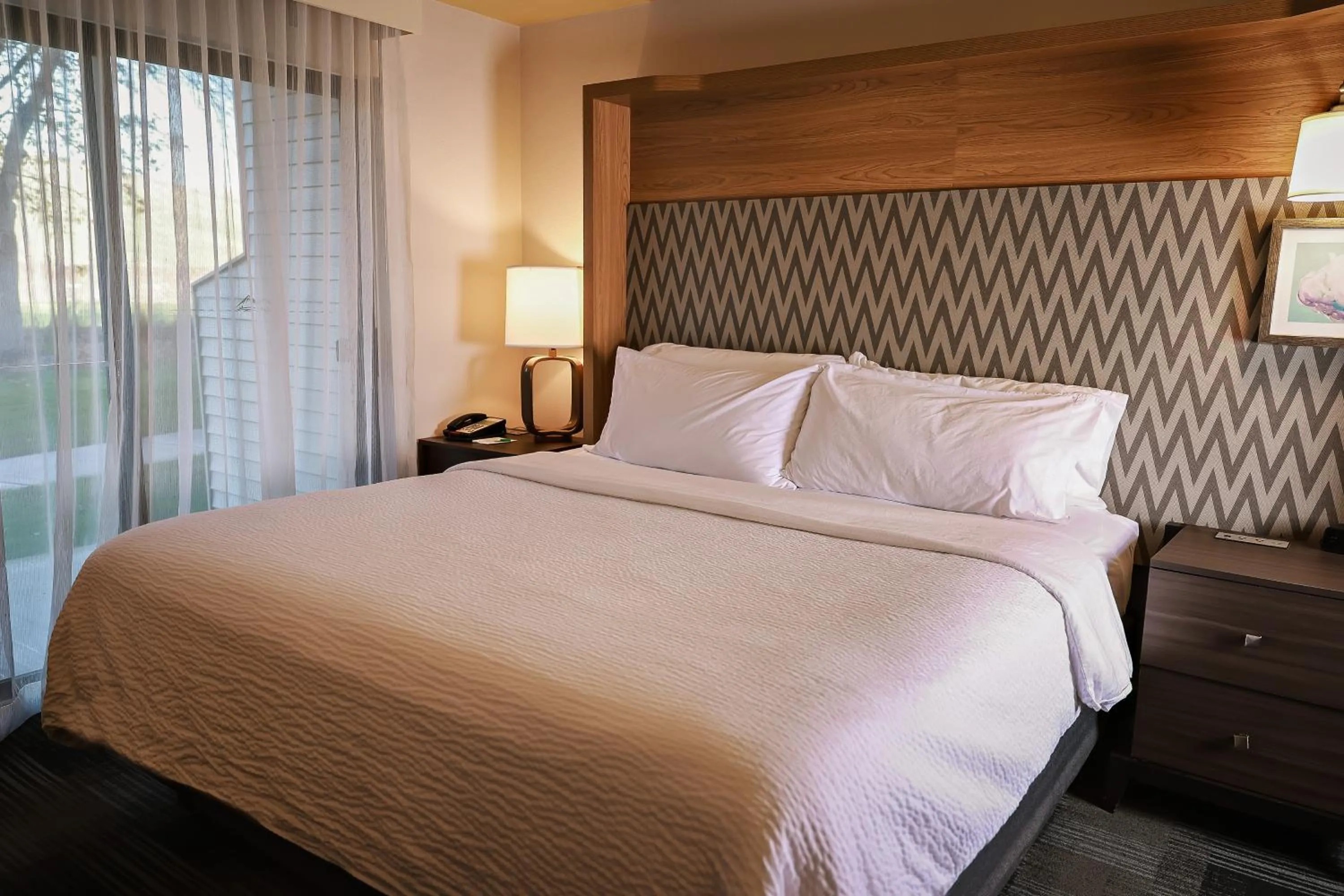 Bed in Holiday Inn Clarkston - Lewiston by IHG