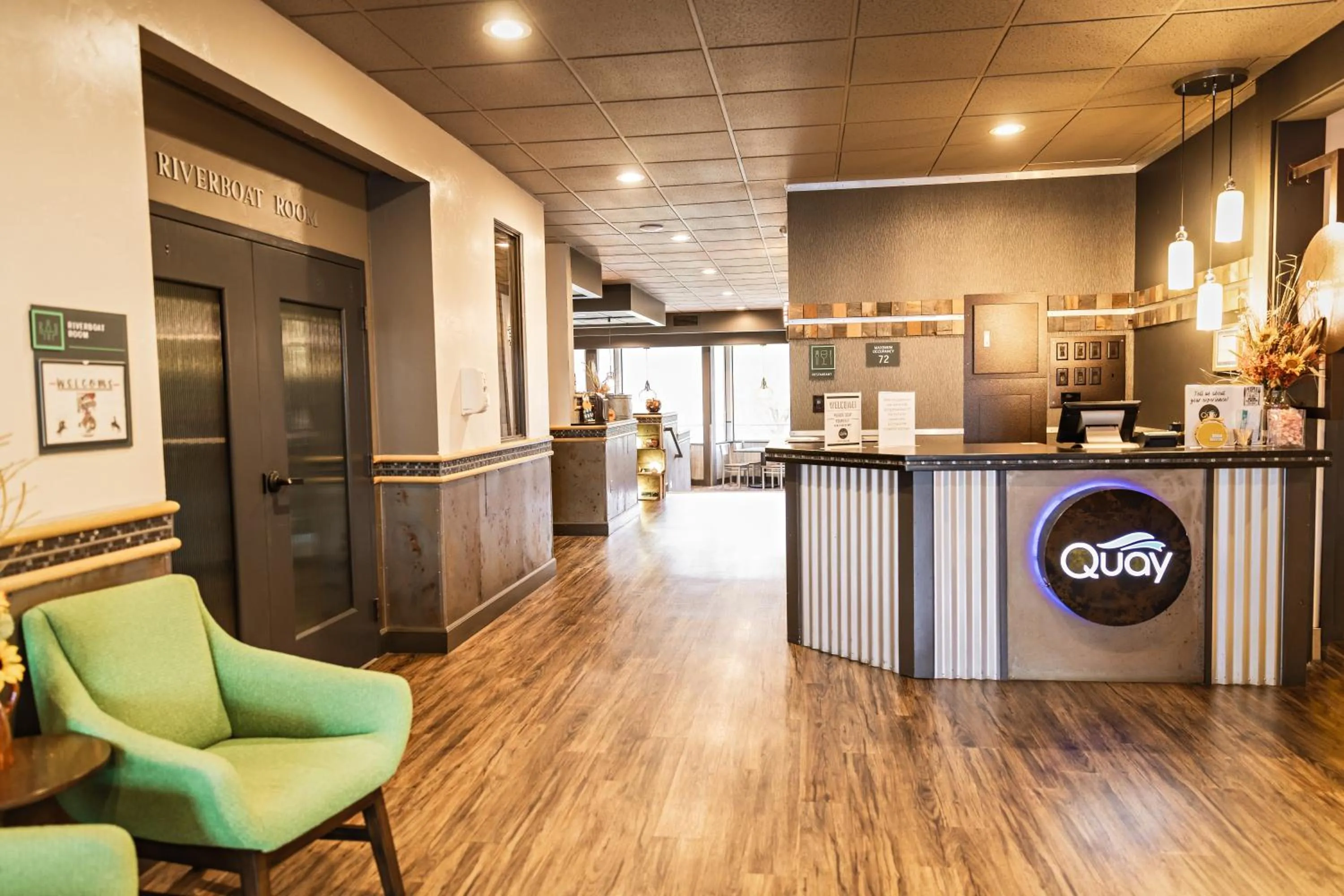 Lounge or bar in Holiday Inn Clarkston - Lewiston by IHG