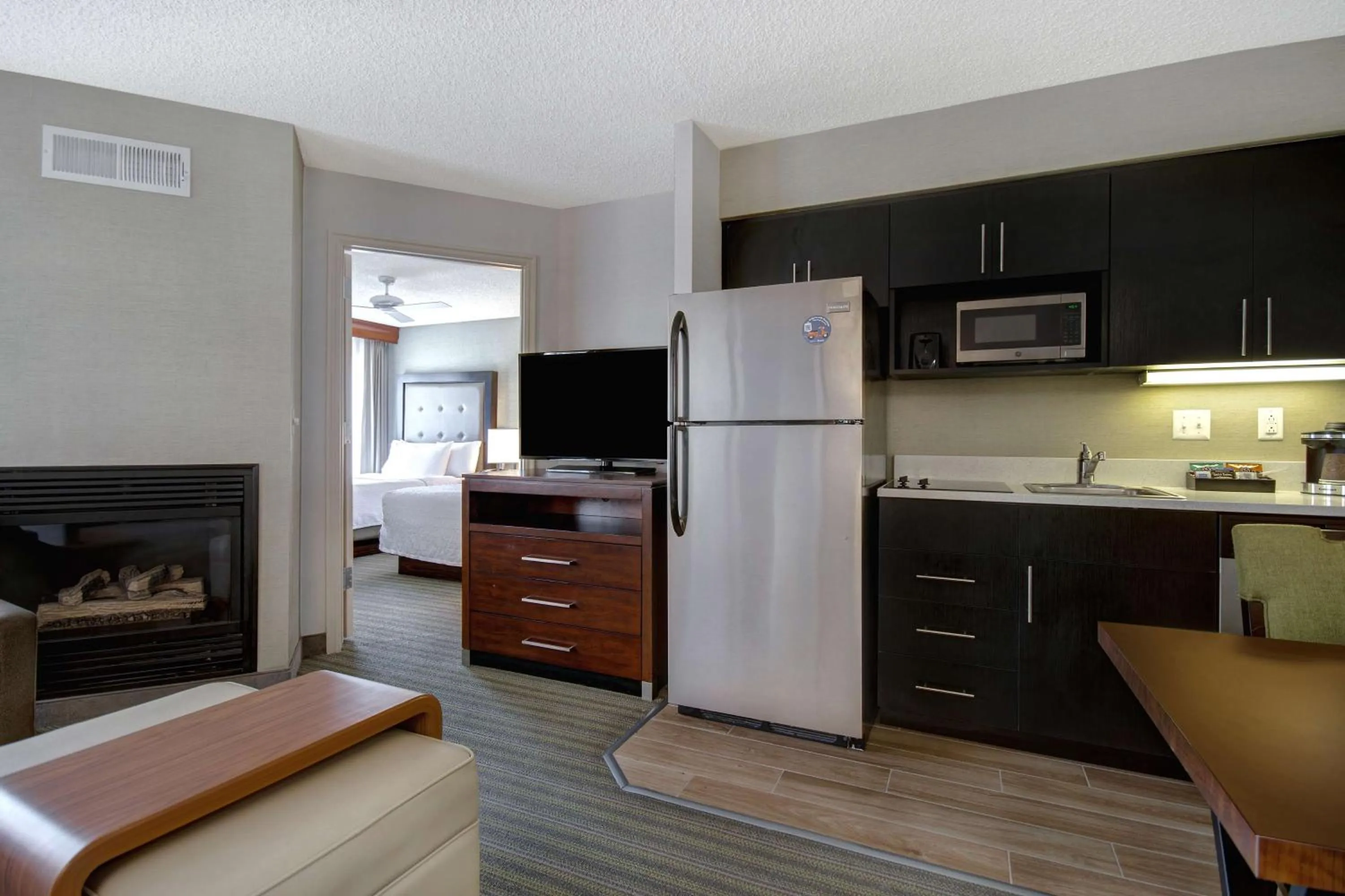 Kitchen or kitchenette in Homewood Suites by Hilton Salt Lake City - Midvale/Sandy