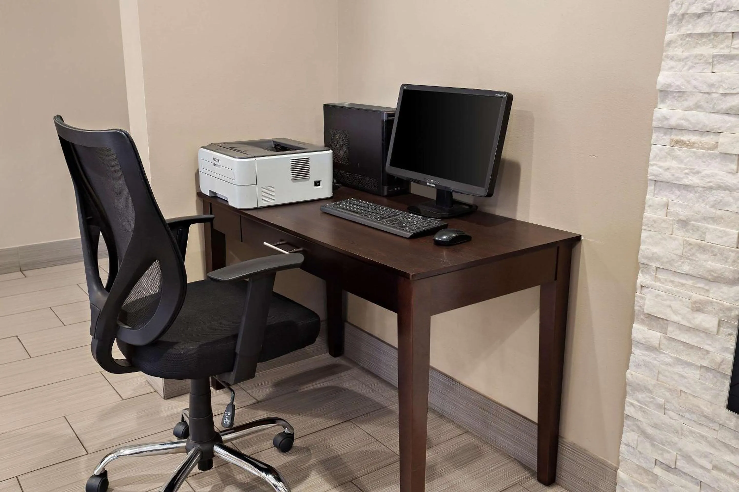 Business facilities in Comfort Inn Lacey - Olympia