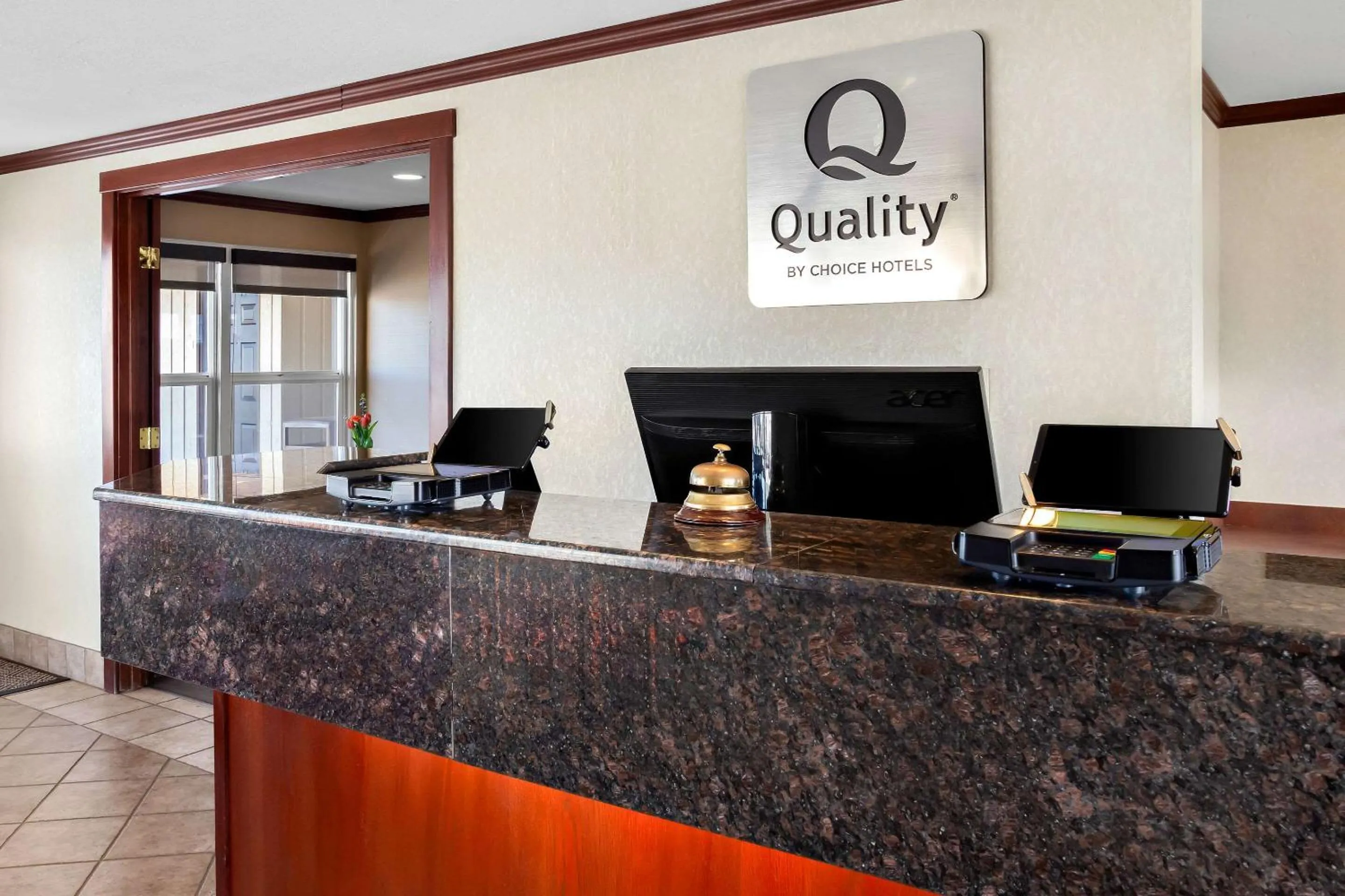 Lobby or reception in Quality Inn Port Angeles - near Olympic National Park