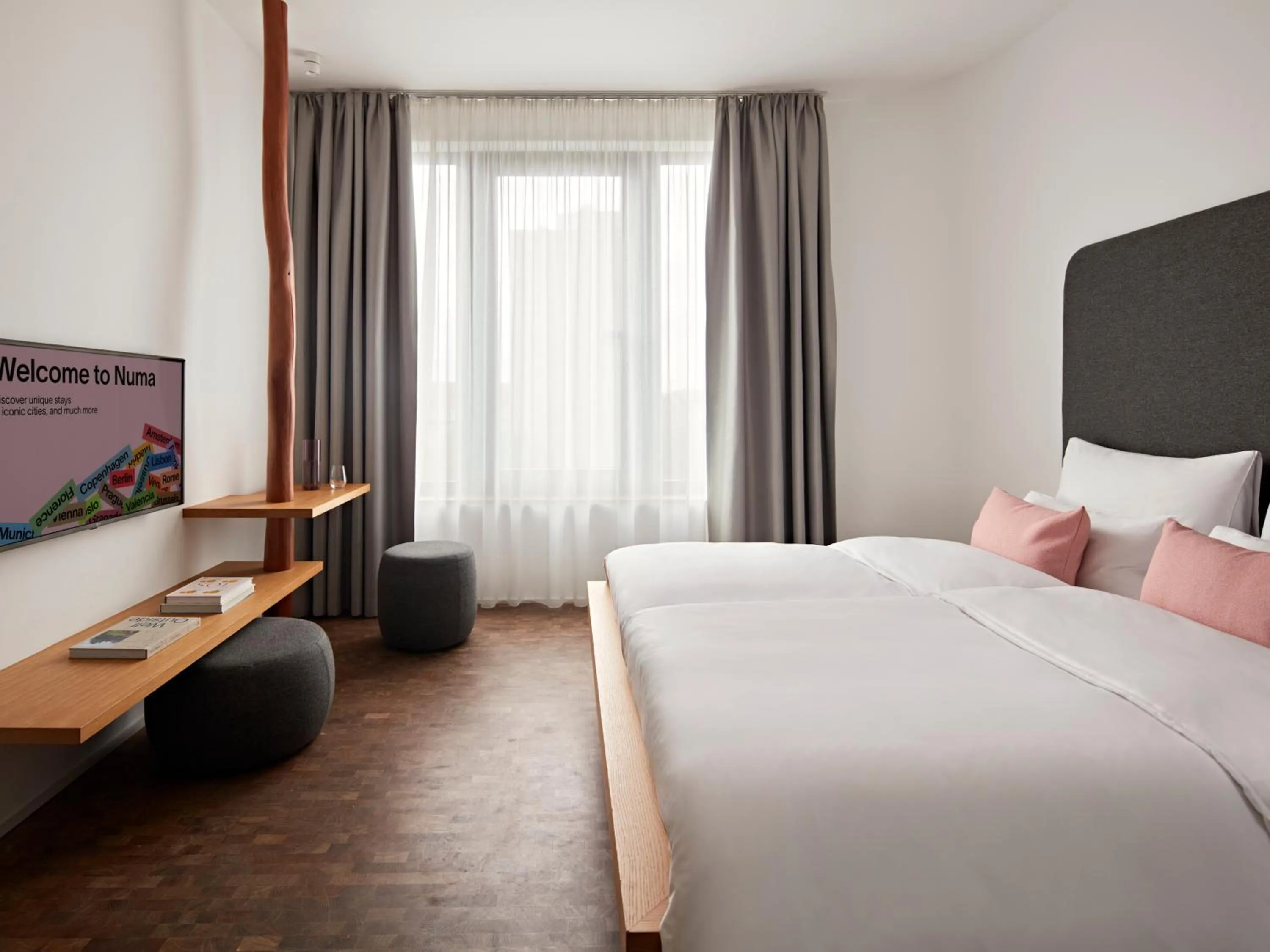 Bed in Numa Berlin Drift