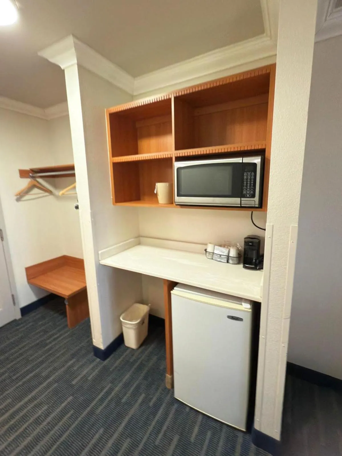 Suite with Hot Tub in Ocean Paradise Hotel & Resort