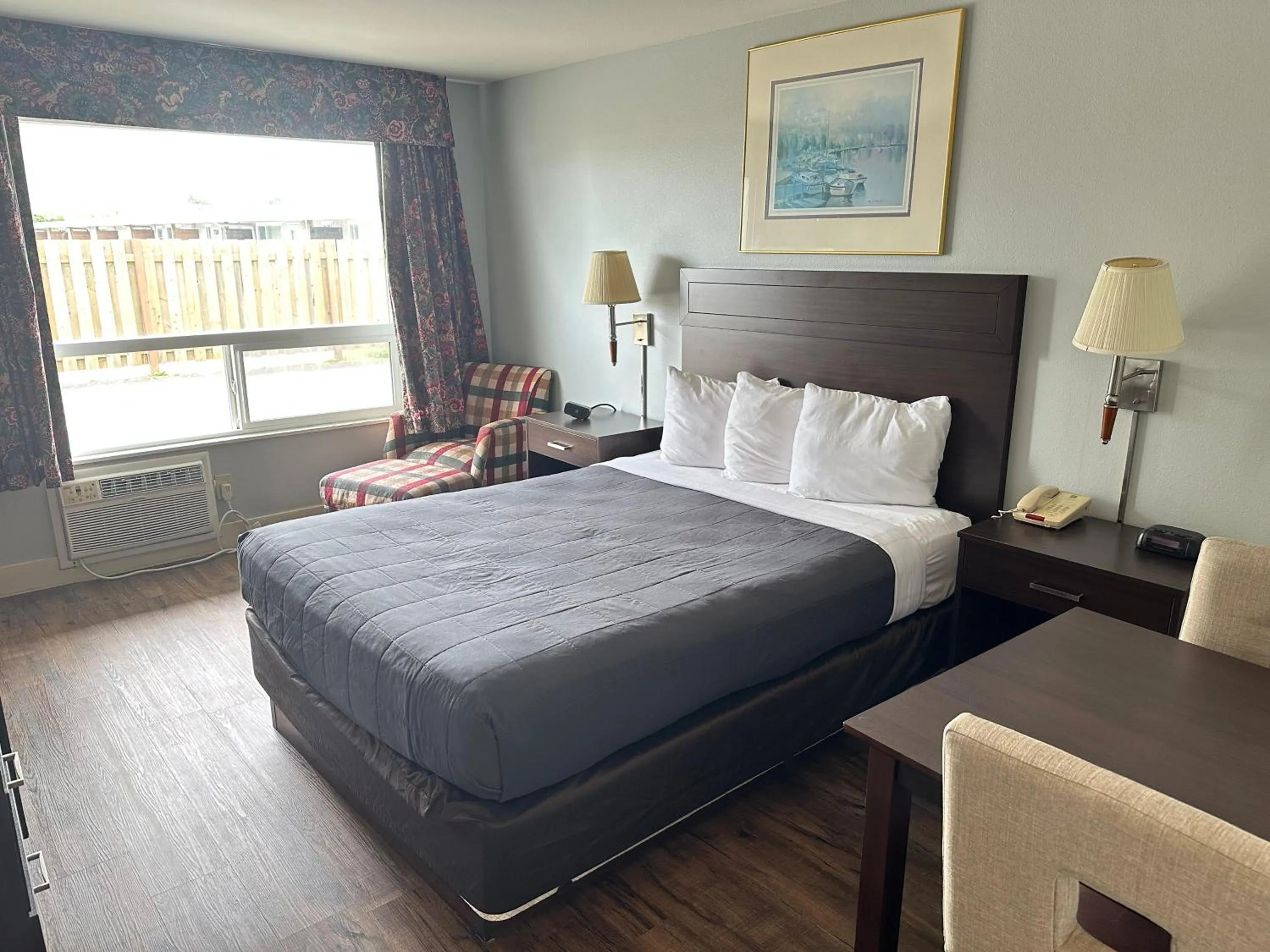 Bed in Ocean Paradise Hotel & Resort