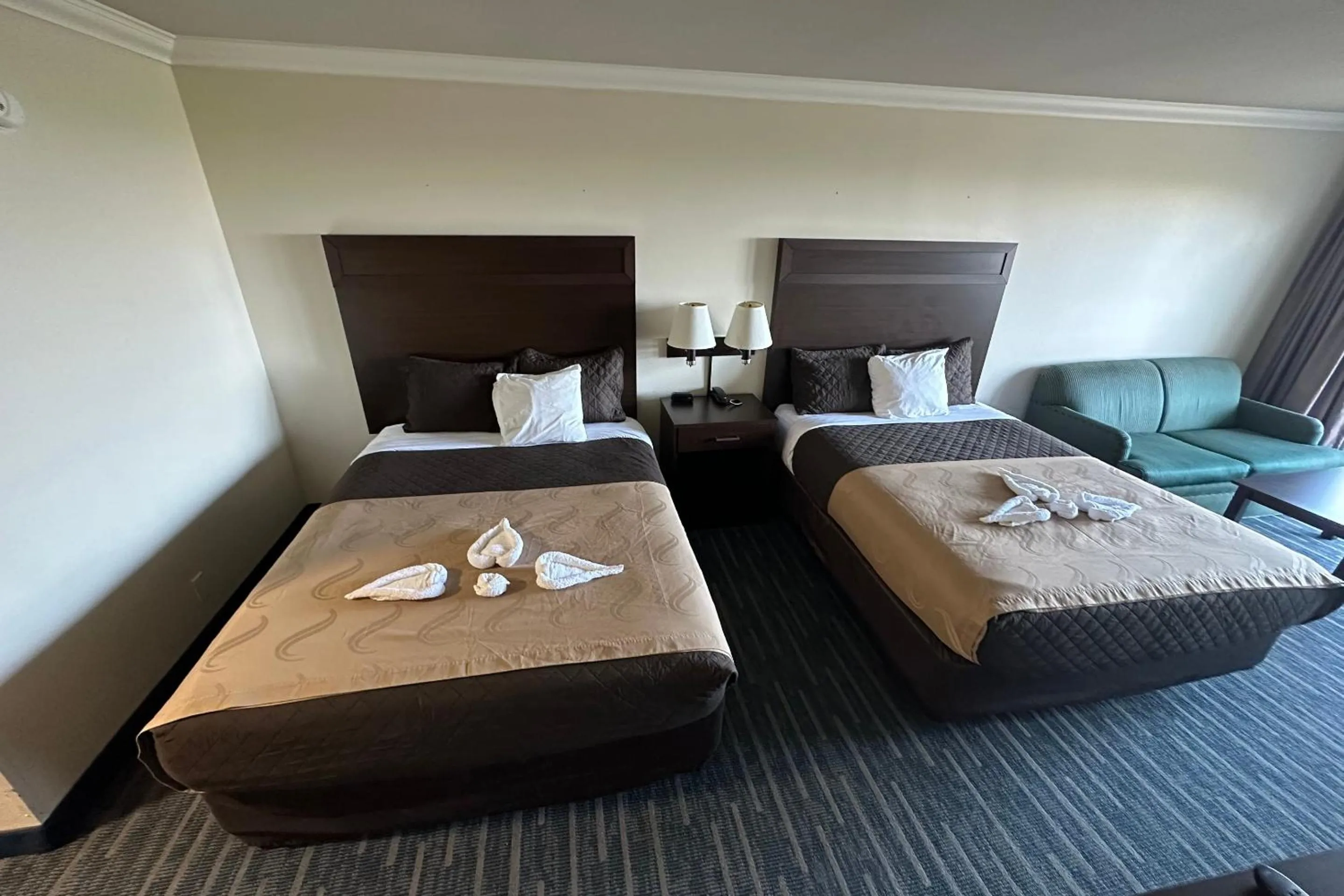 Bed in Ocean Paradise Hotel & Resort