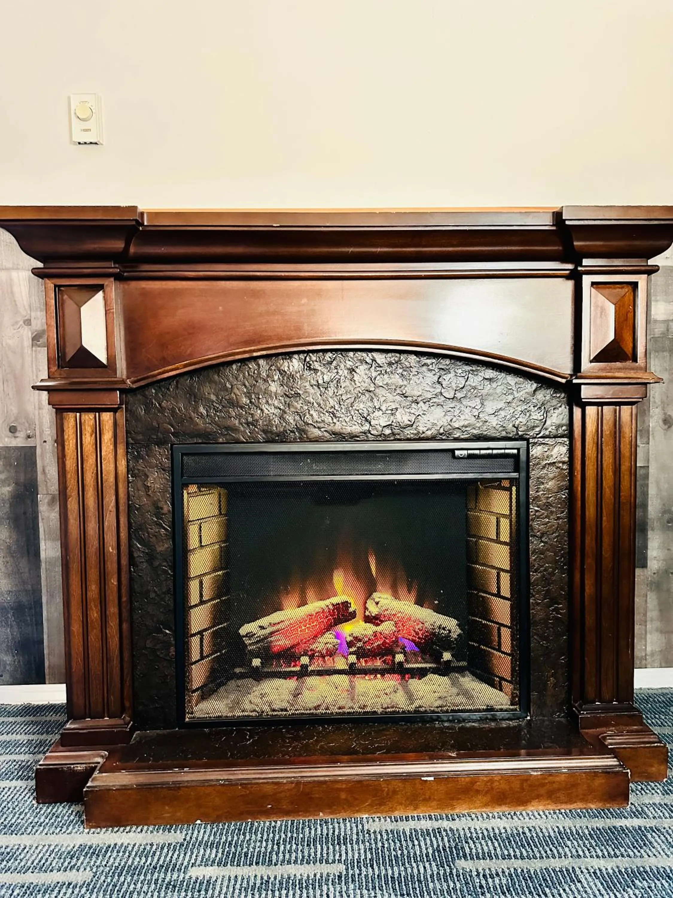 fireplace in Ocean Paradise Hotel & Resort