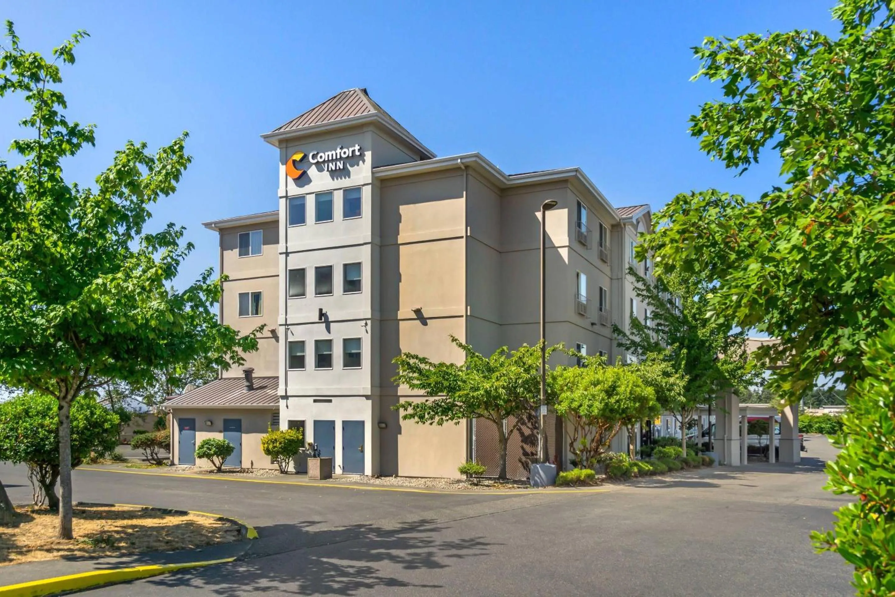 Property building in Comfort Inn Federal Way - Seattle
