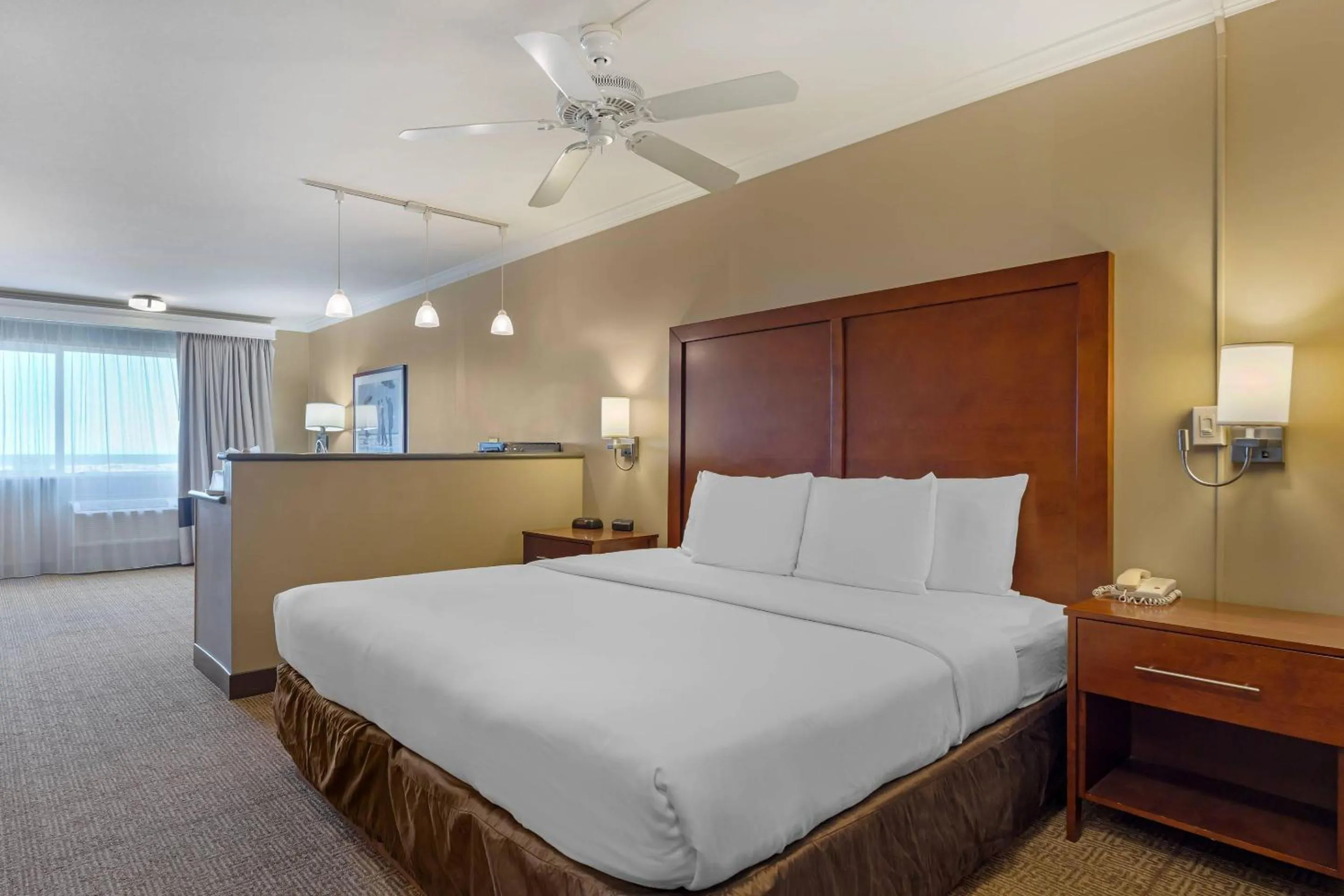 Bedroom, Bed in Comfort Inn & Suites Ocean Shores