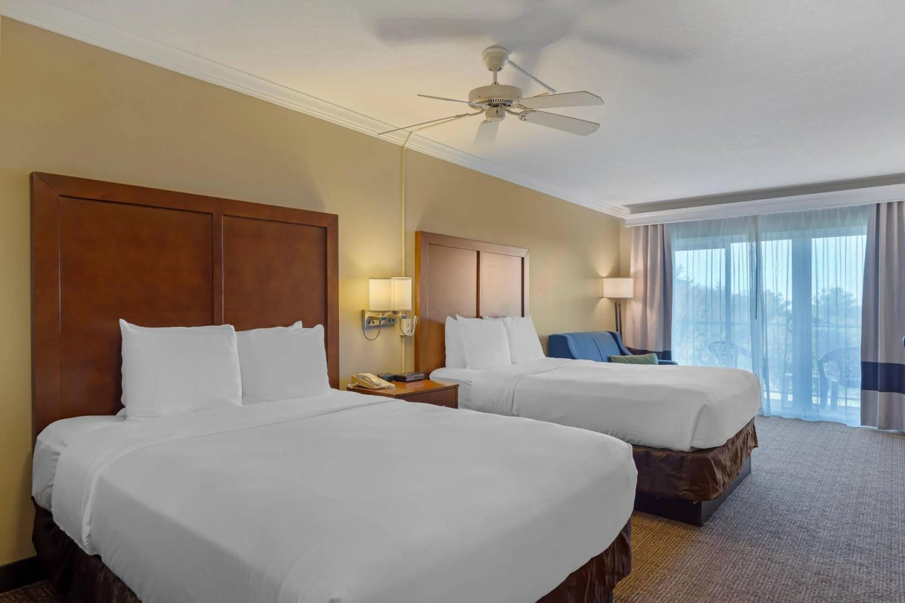 Bedroom, Bed in Comfort Inn & Suites Ocean Shores