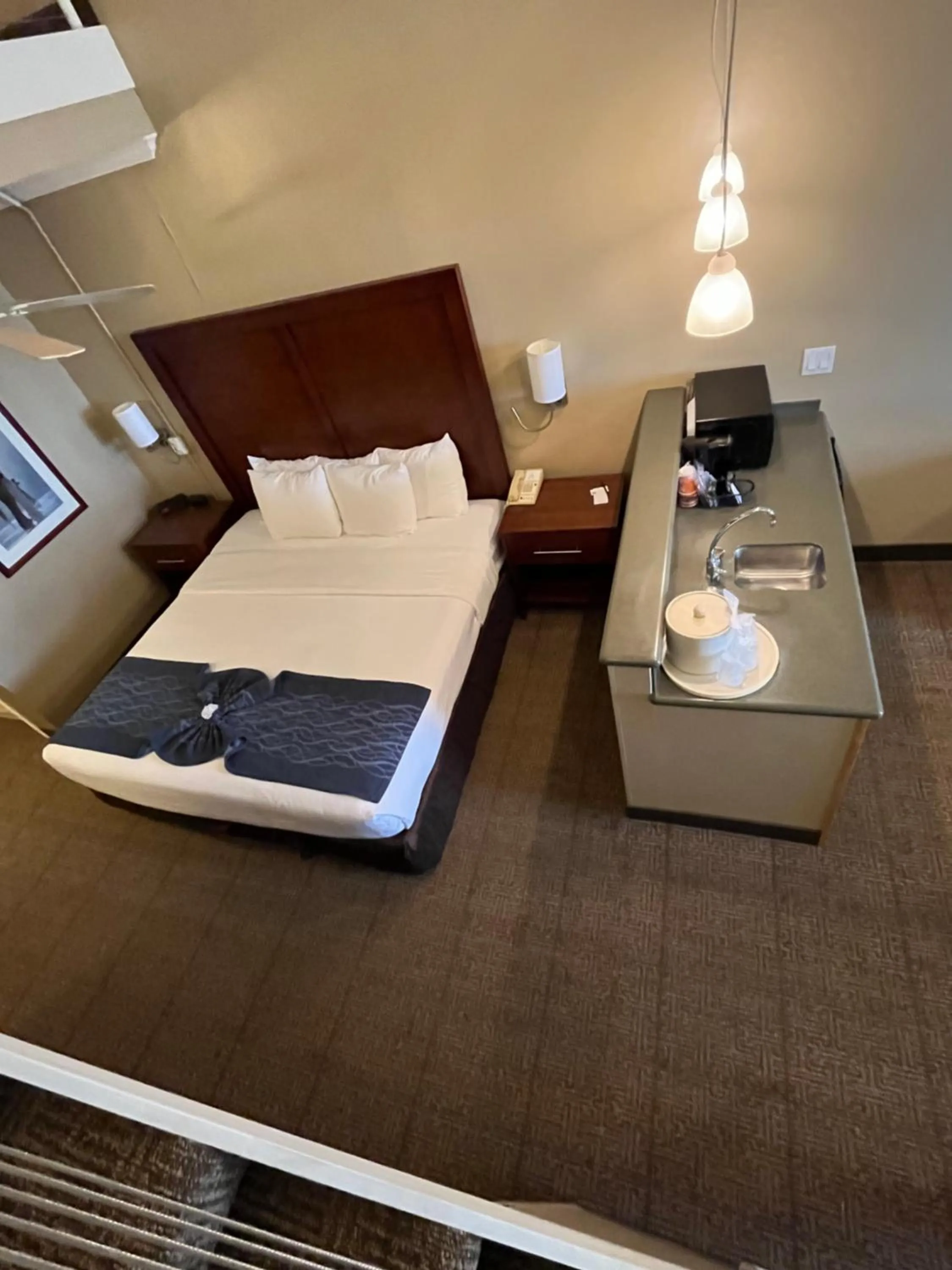 Photo of the whole room, Bed in Comfort Inn & Suites Ocean Shores