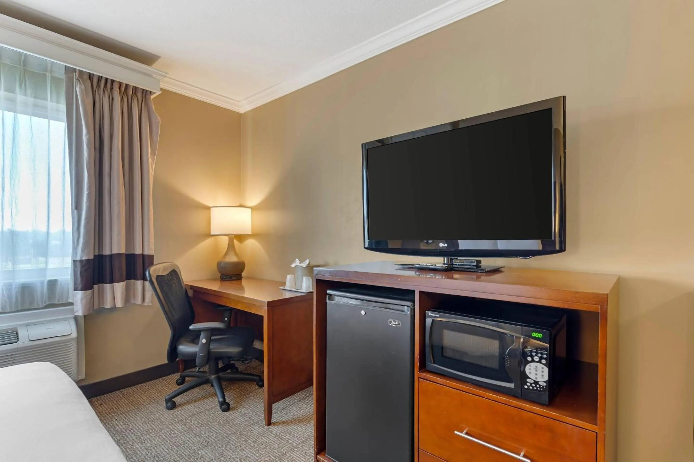 Bedroom in Comfort Inn & Suites Ocean Shores