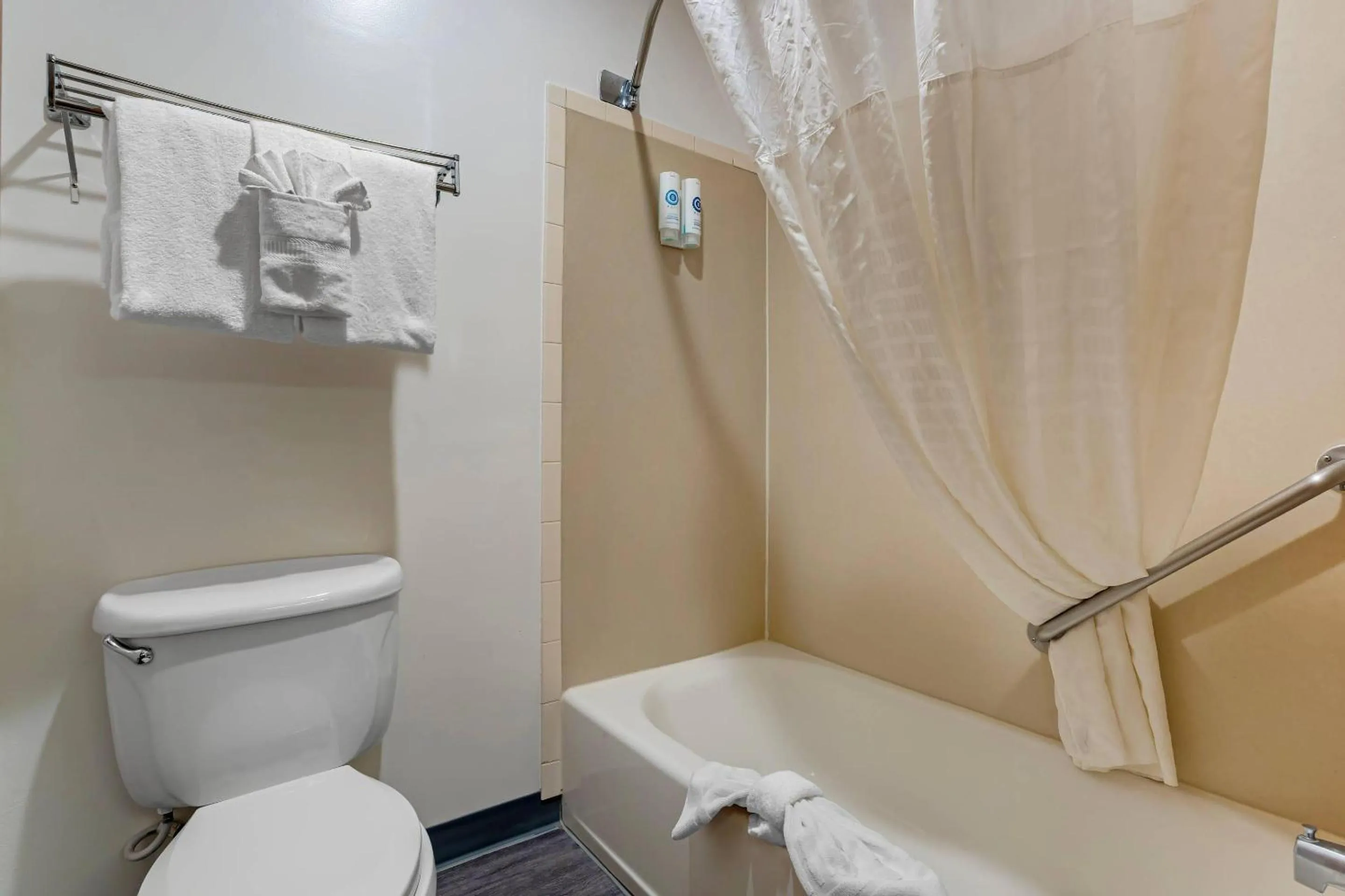 Bedroom in Comfort Inn & Suites Ocean Shores