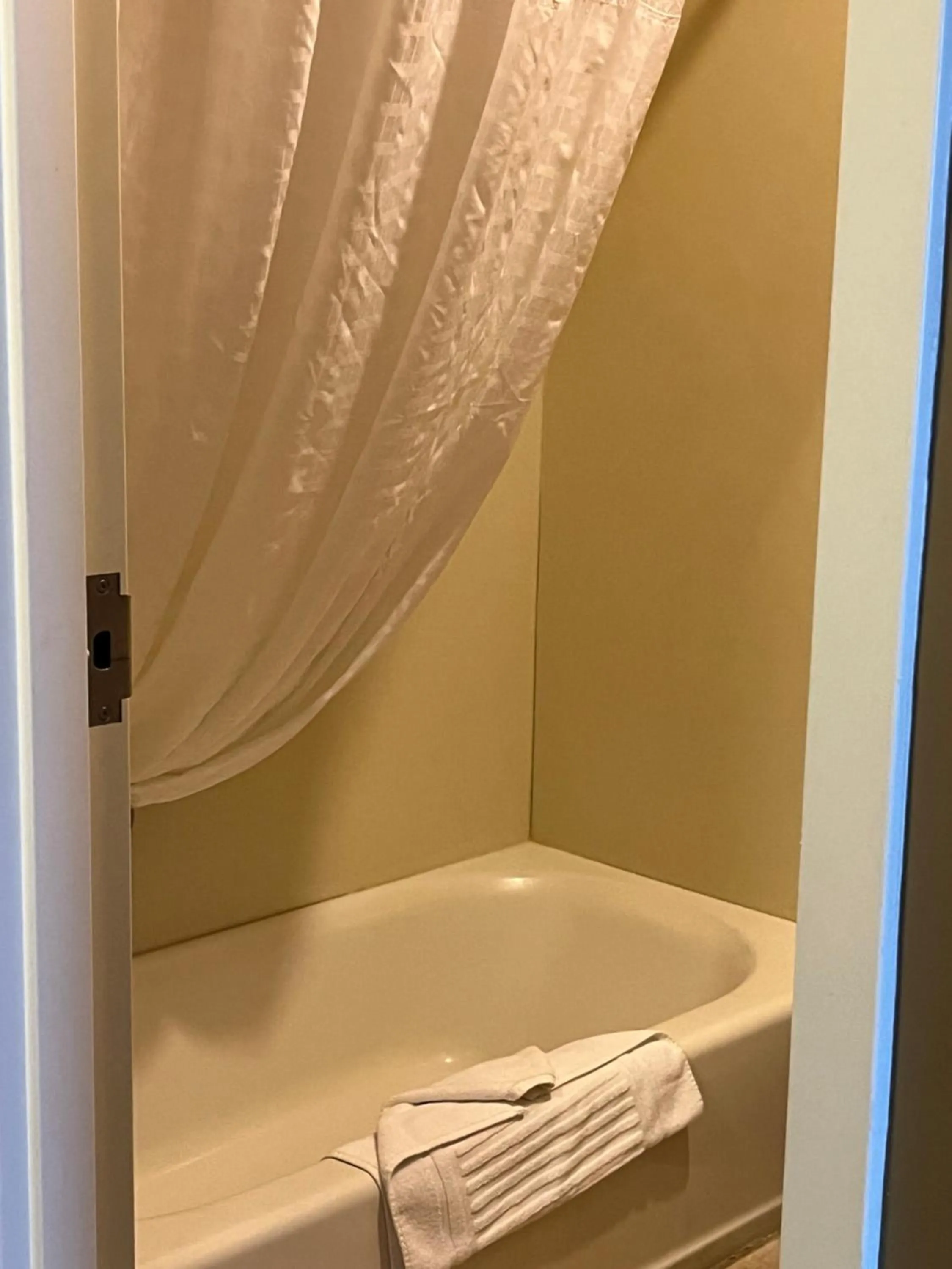 Property building in Comfort Inn & Suites Ocean Shores