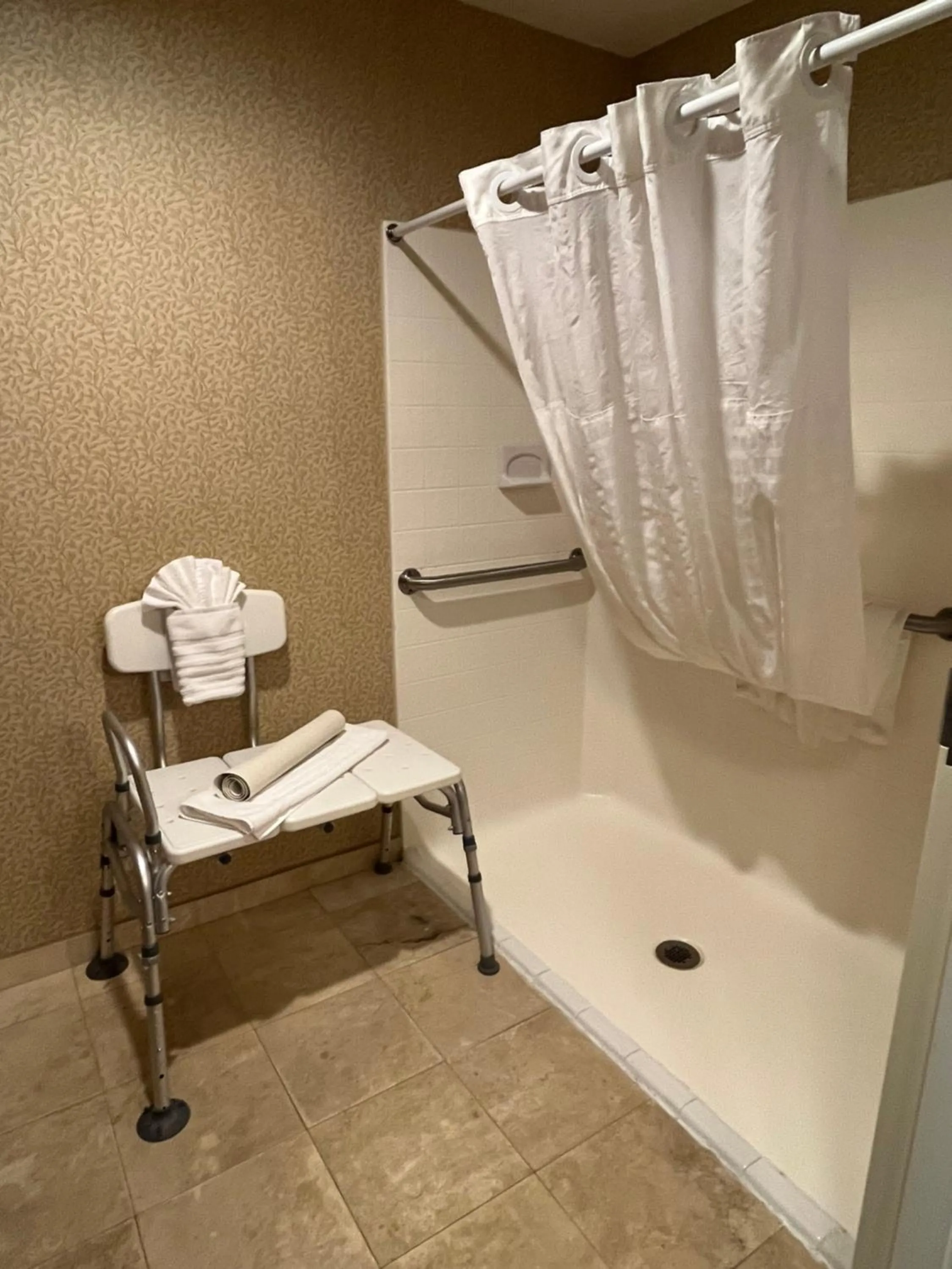 Bathroom in Comfort Inn & Suites Ocean Shores