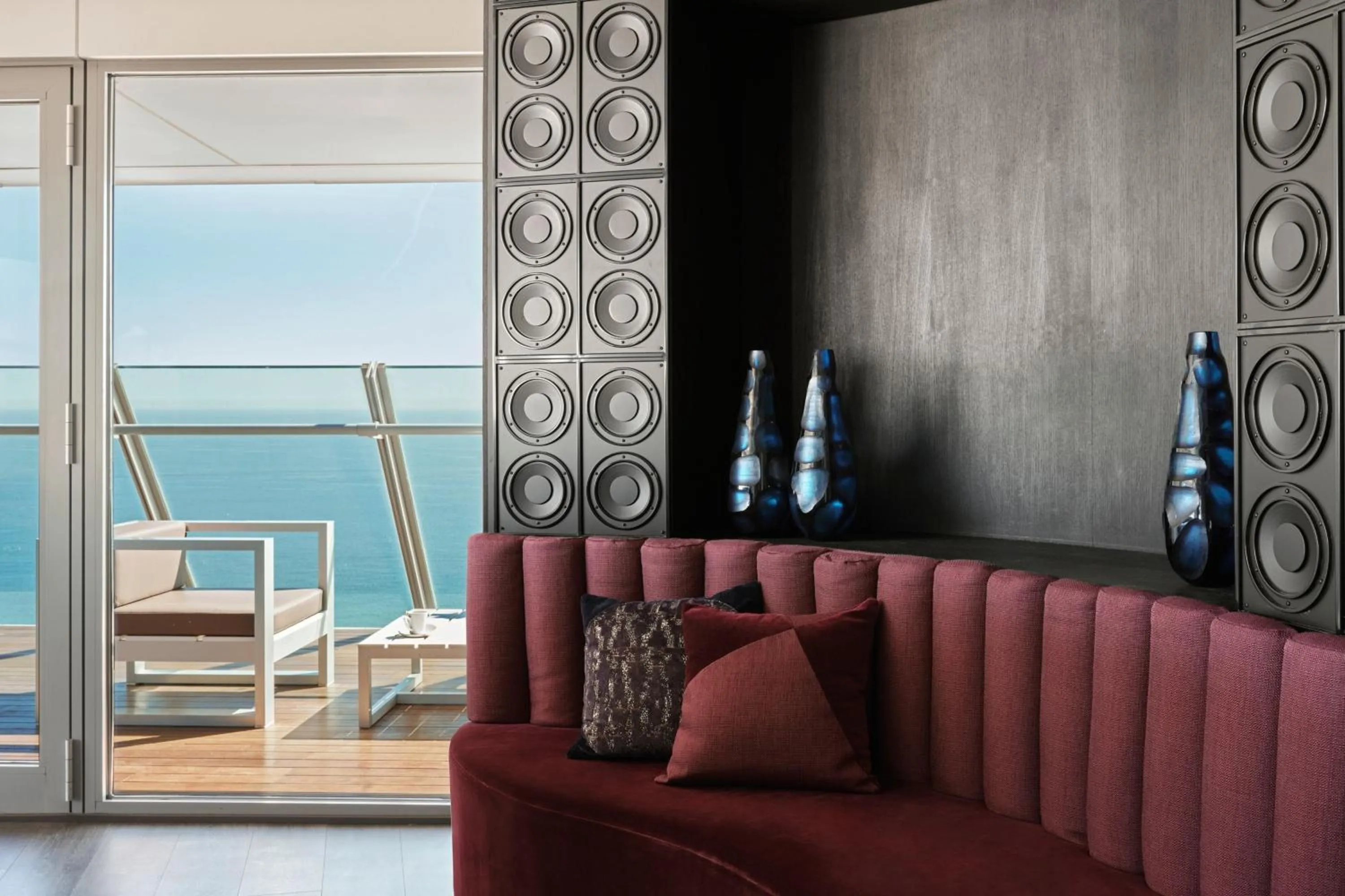 Photo of the whole room in W Barcelona