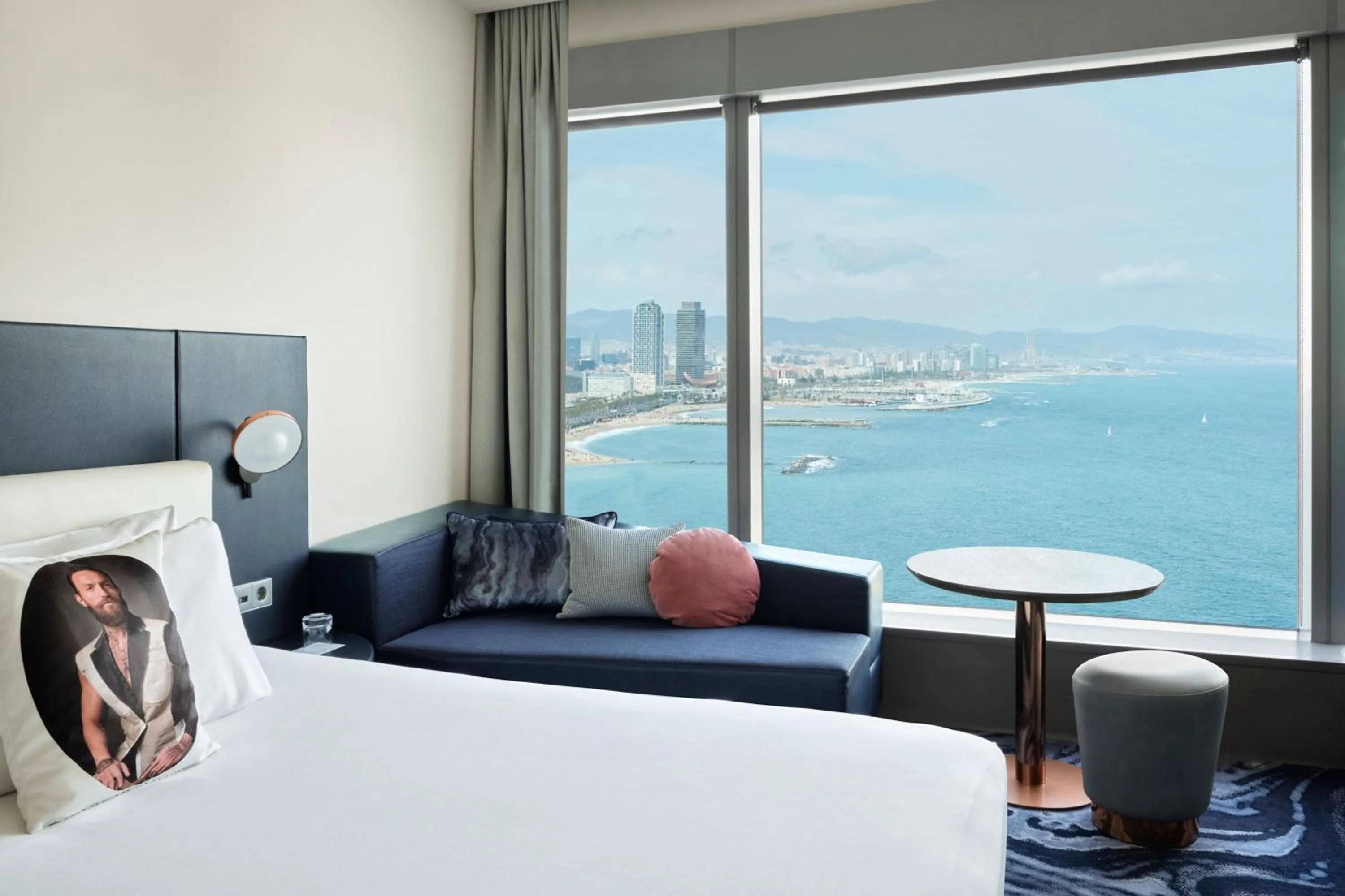 Photo of the whole room, Bed in W Barcelona