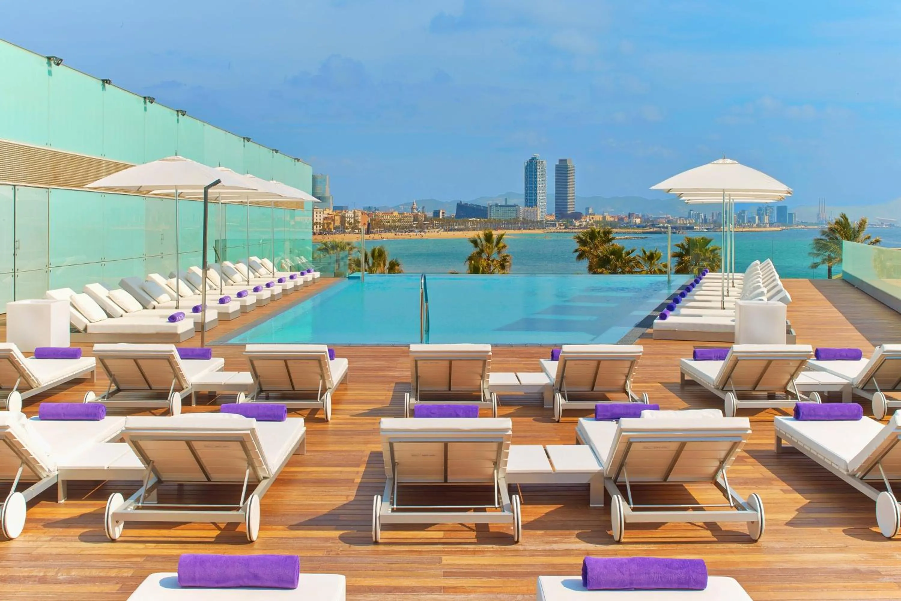 Area and facilities in W Barcelona