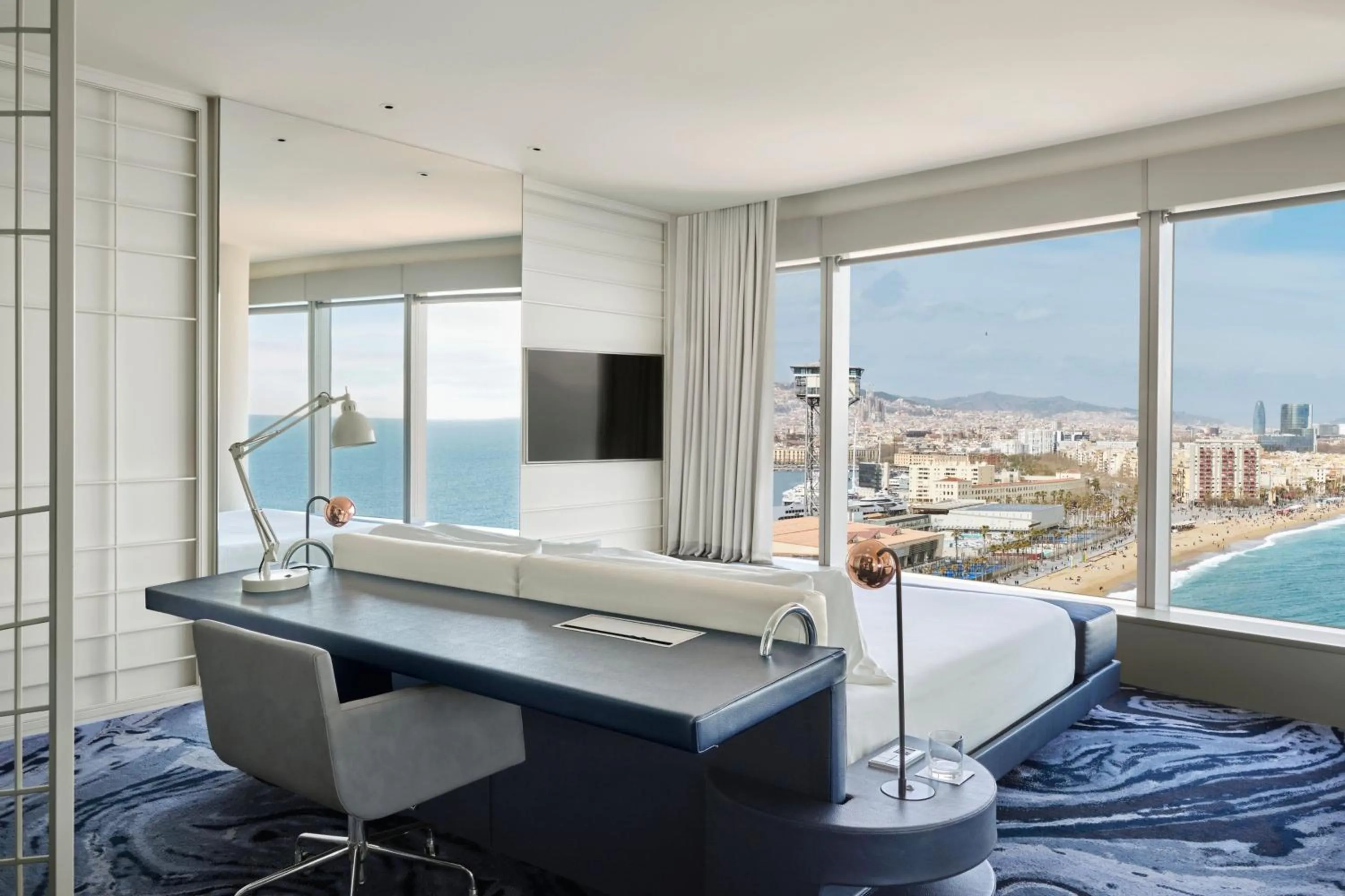 Photo of the whole room in W Barcelona