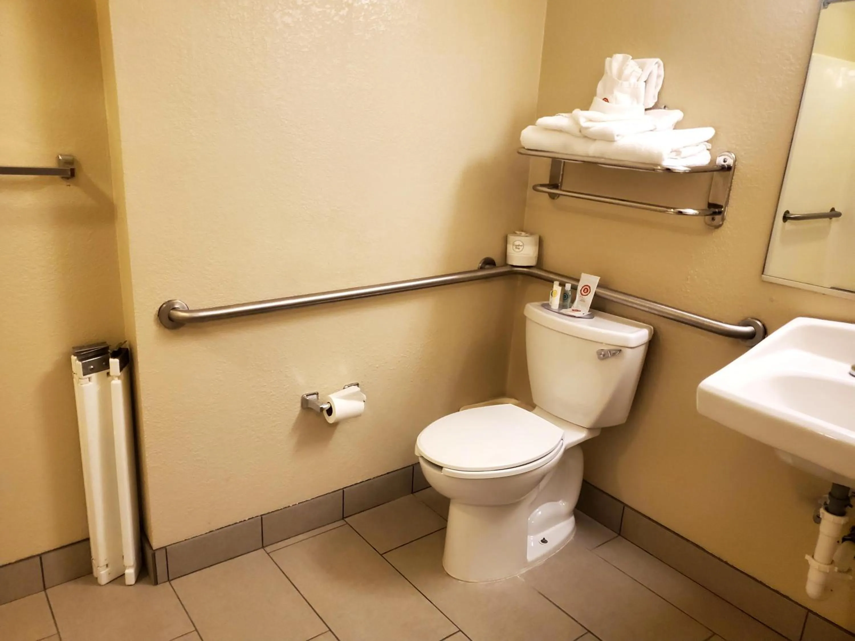 Toilet in Comfort Inn & Suites Walla Walla