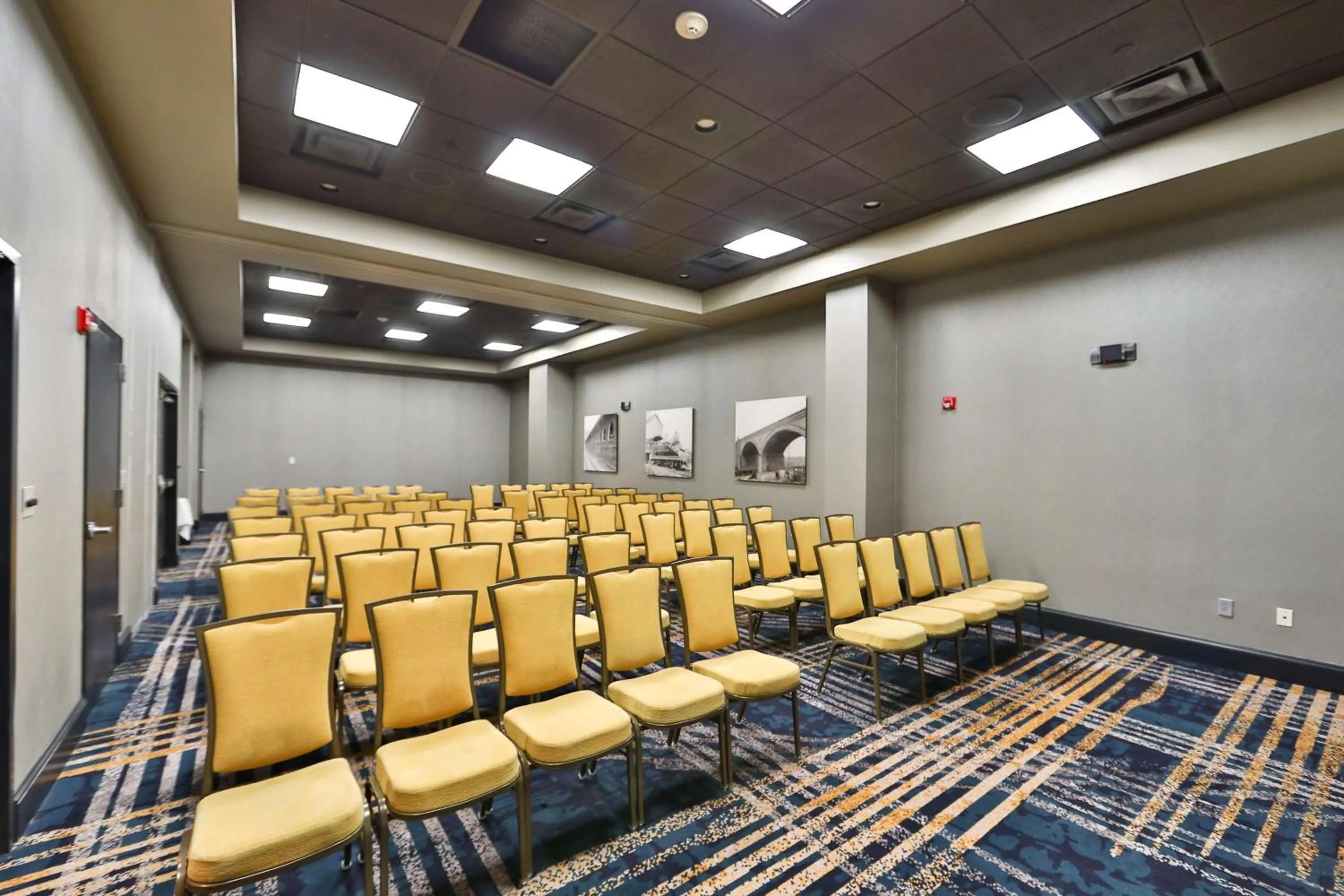 Meeting/conference room in Hilton Garden Inn Savannah Historic District