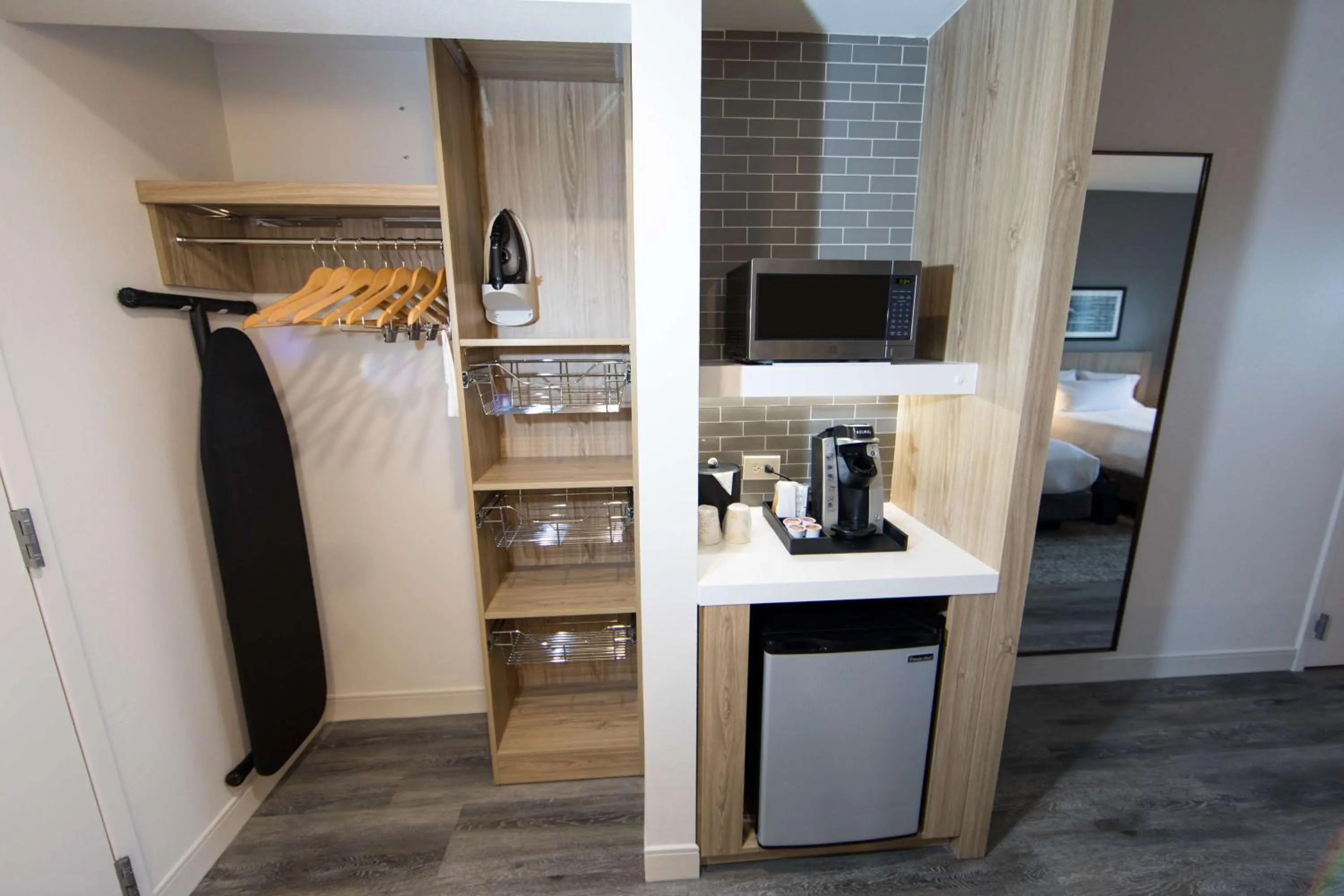 Bedroom in Hilton Garden Inn Savannah Historic District