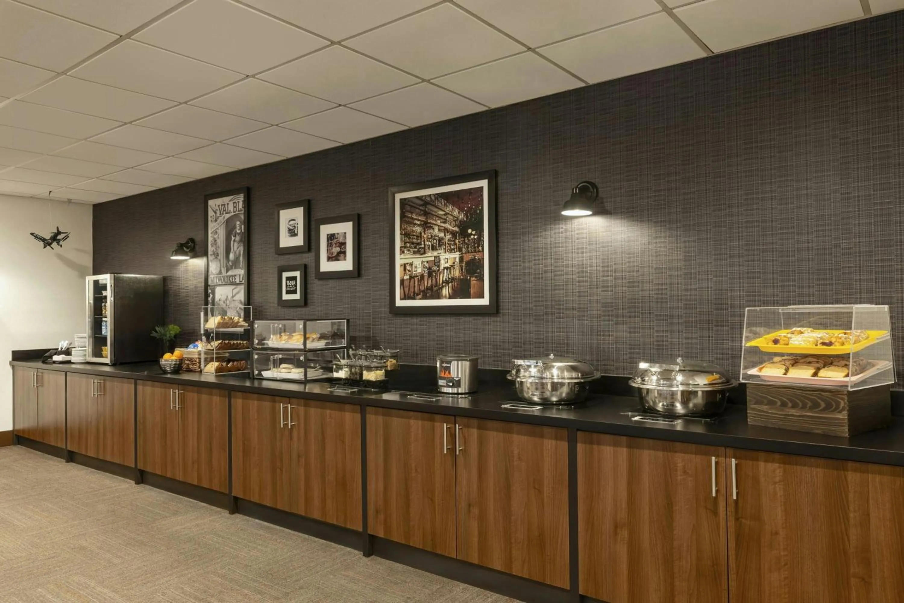 Breakfast in Four Points by Sheraton Milwaukee Airport