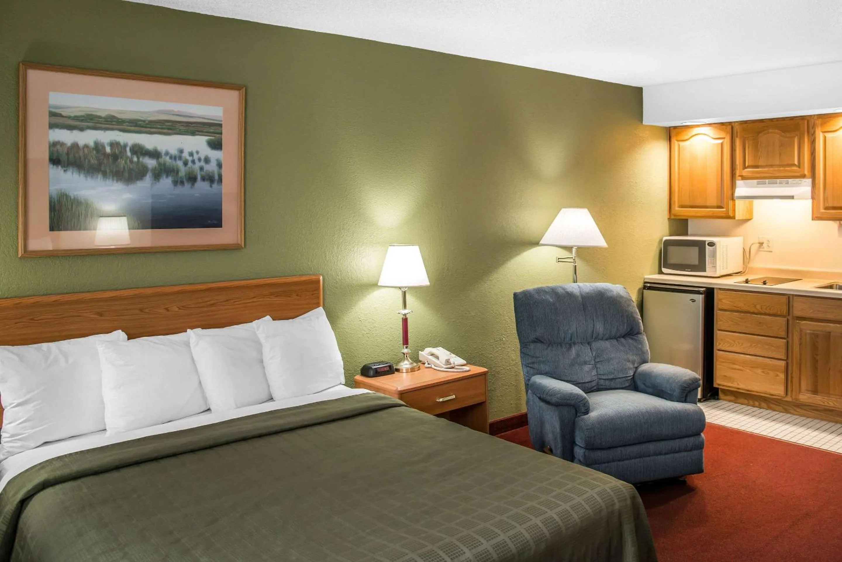 Photo of the whole room in Hudson Inn & Suites