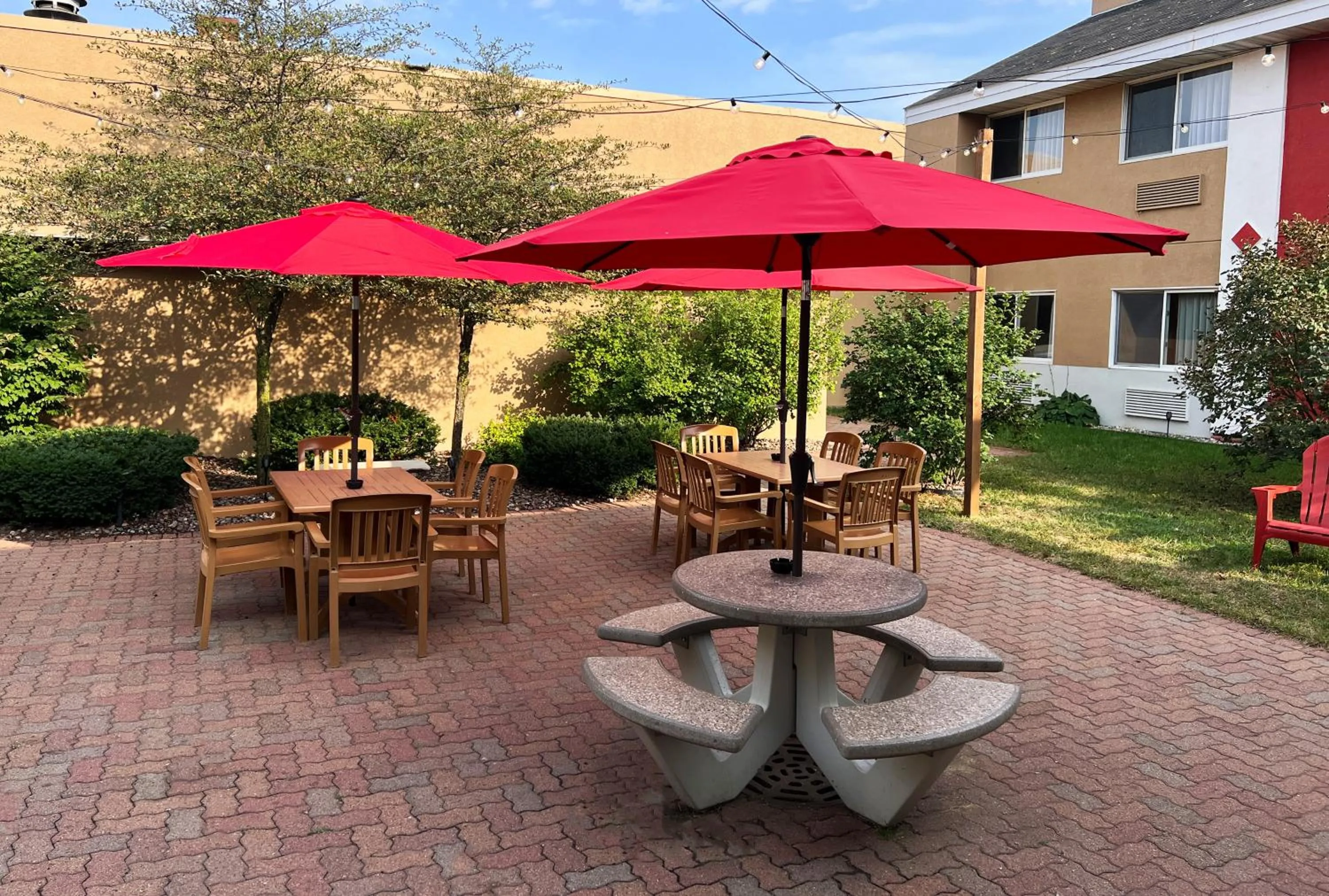 Patio in Econo Lodge Wausau - Rothschild