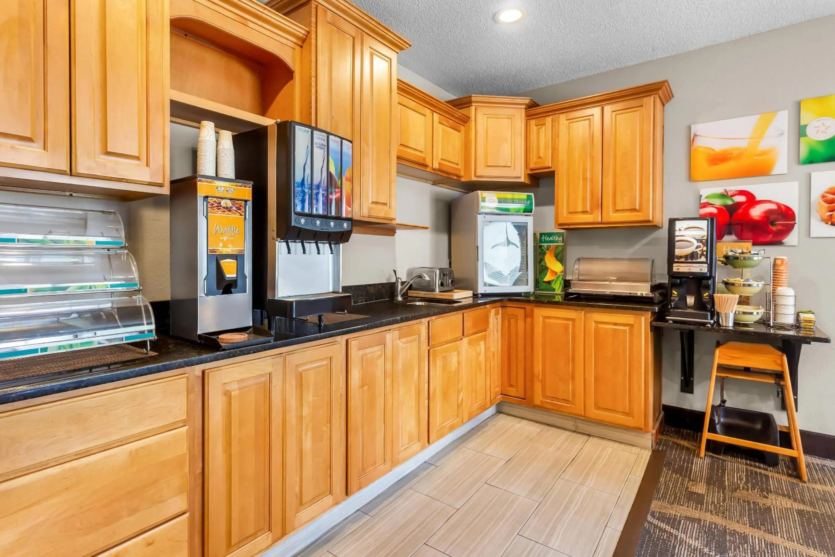 Breakfast in Quality Inn Beloit