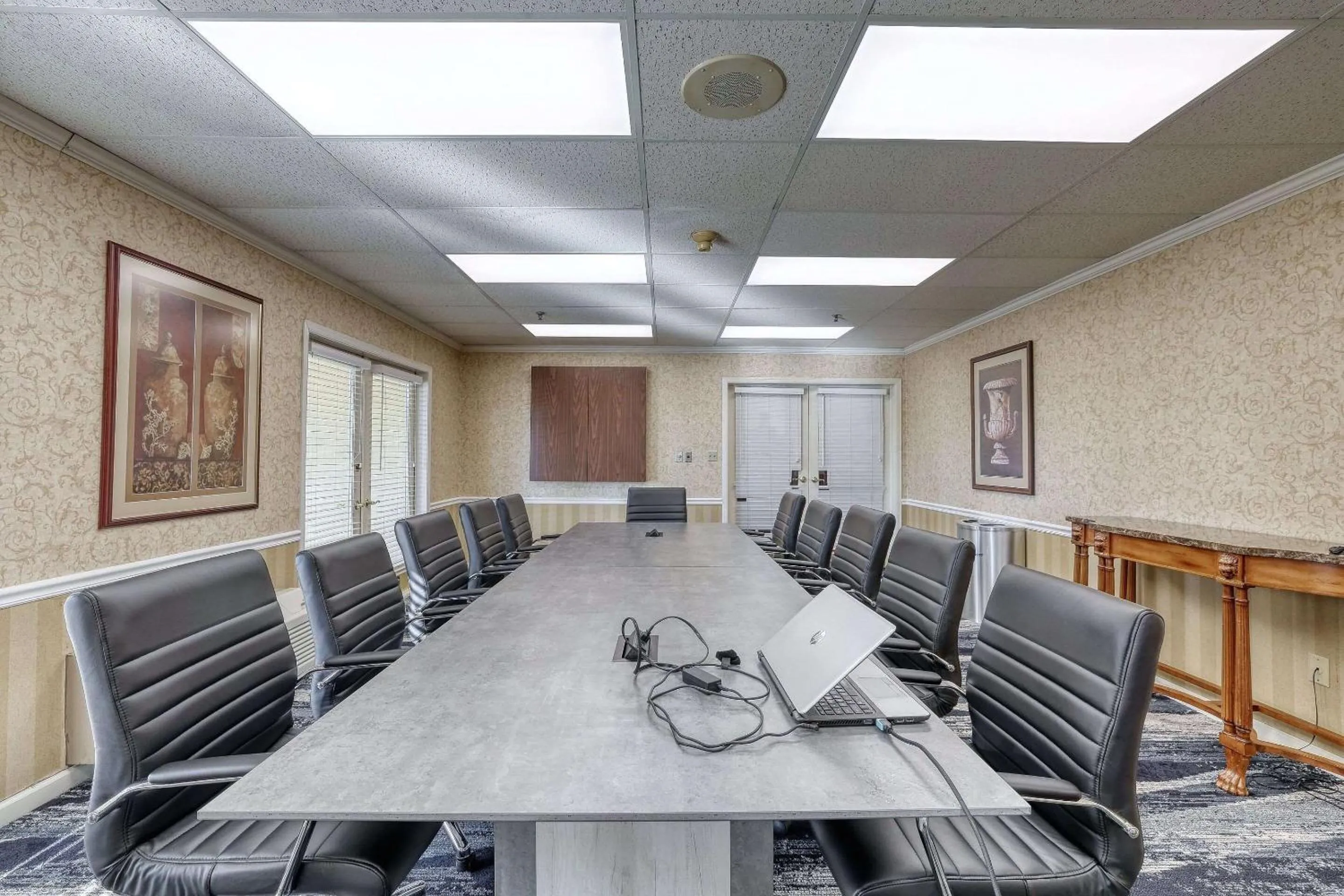 Meeting/conference room in Comfort Suites Appleton Airport