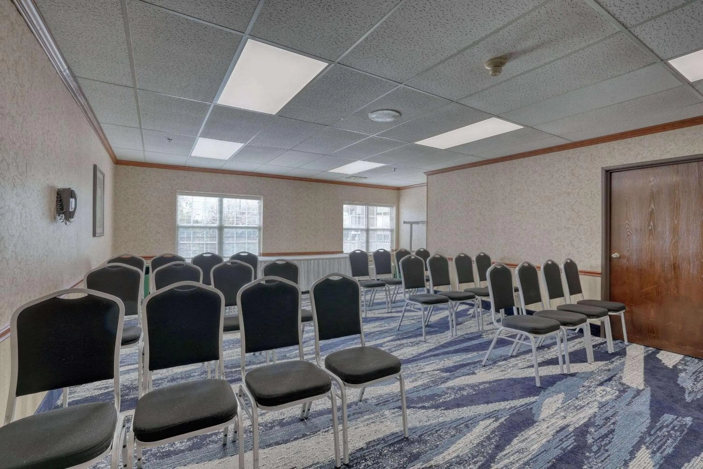 Meeting/conference room in Comfort Suites Appleton Airport